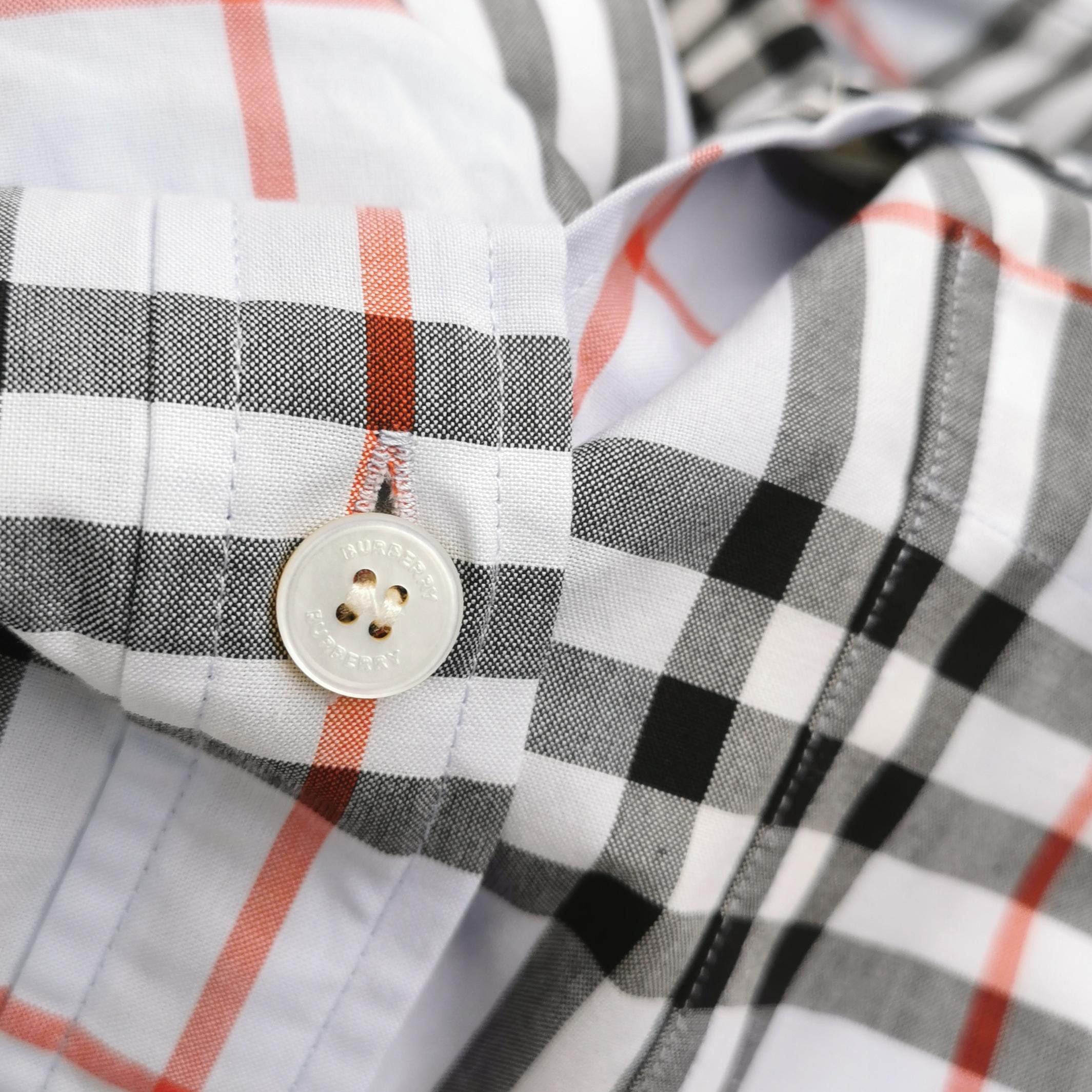 Burberry Burberry Women s Button Ups Size S / US 4 / IT 40 - 3 Thumbnail