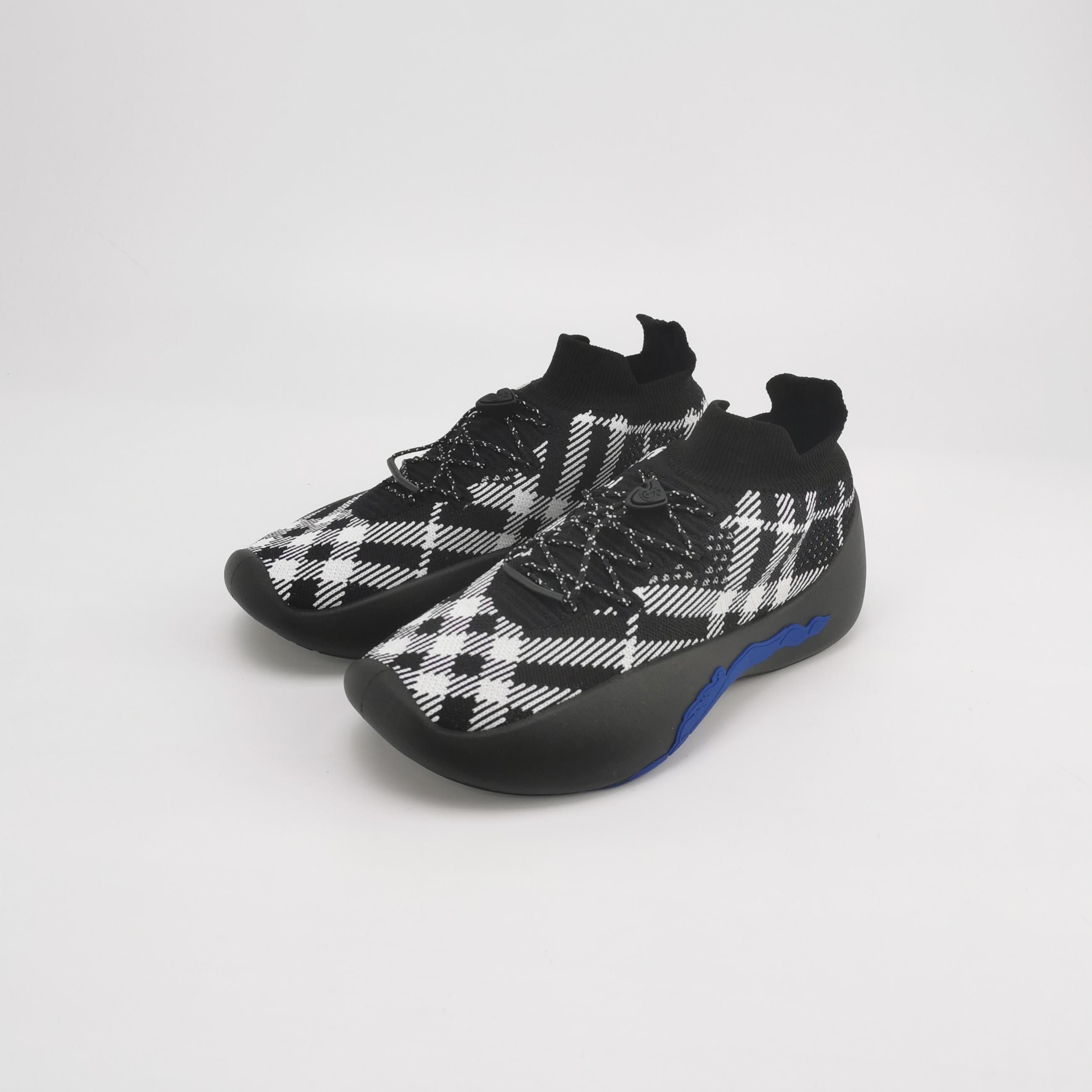 Burberry Burberry Women 9 Lowtop Sneakers Size US 9 / IT 39 - 2 Thumbnail