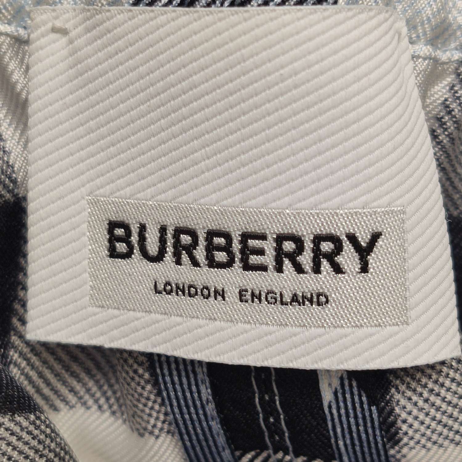Burberry Burberry Women 26 Shorts Size 26" / US 2 / IT 38 - 5 Thumbnail