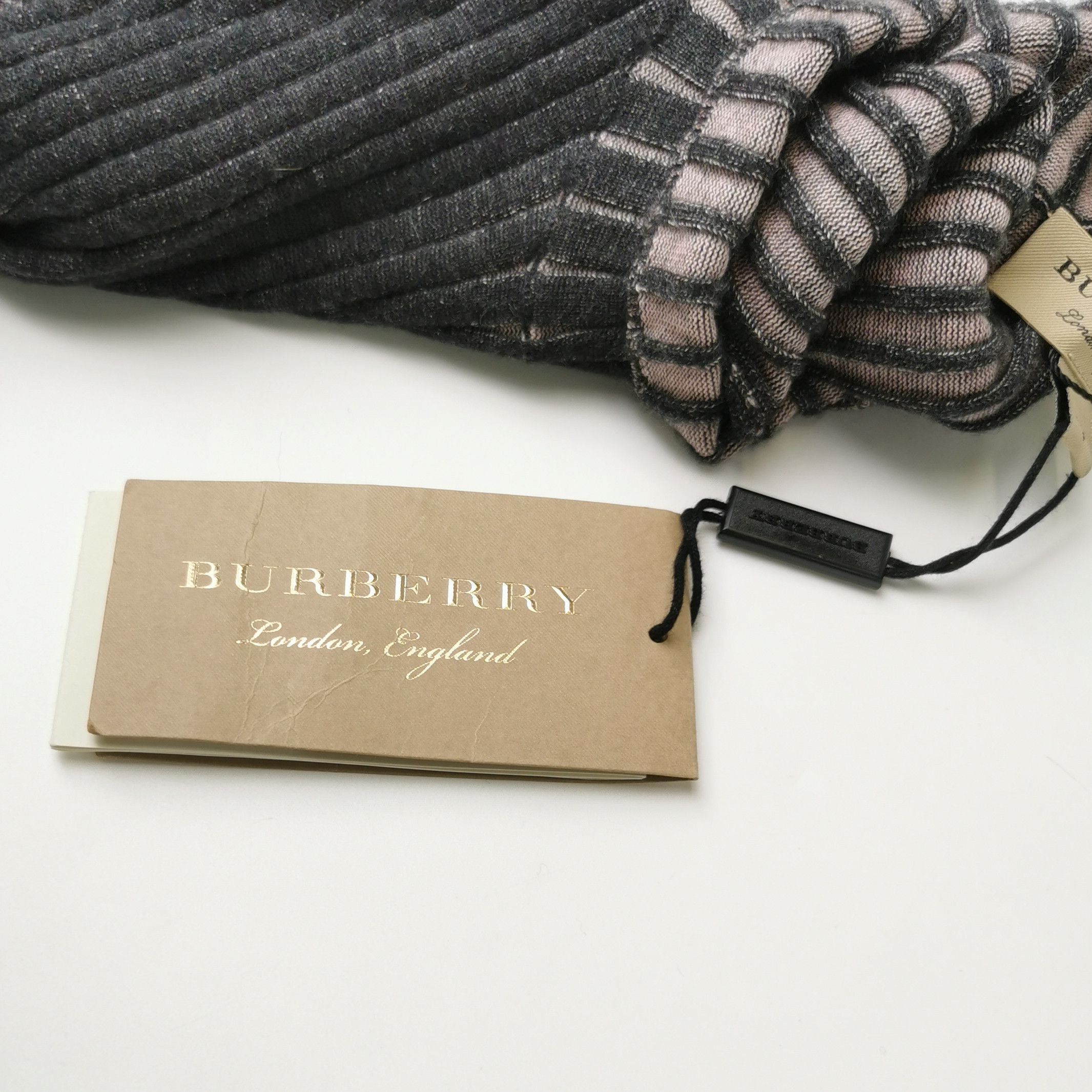 Burberry Burberry Women s Sweaters Size S / US 4 / IT 40 - 3 Thumbnail