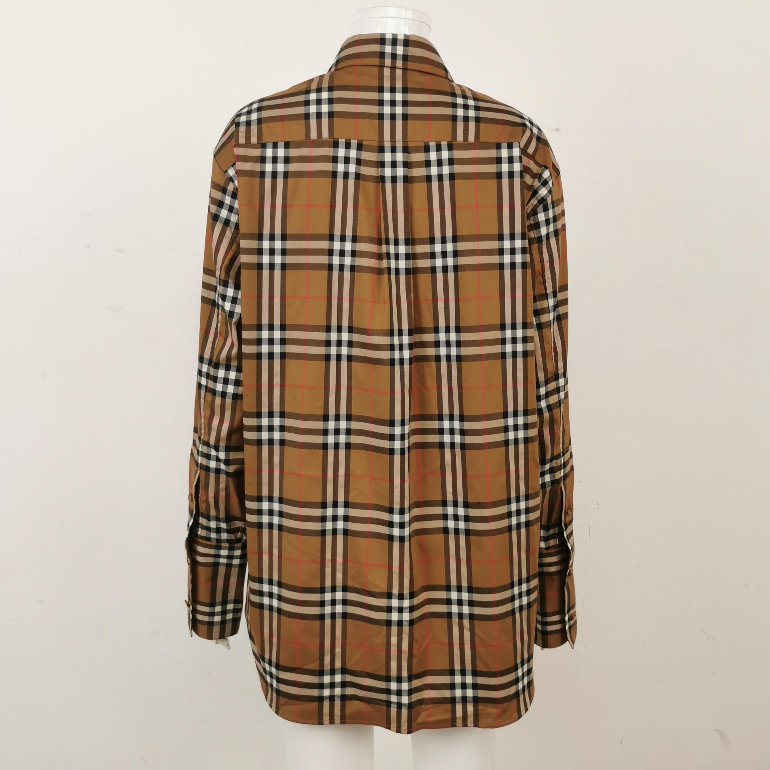 Burberry Burberry Women s Button Ups Size S / US 4 / IT 40 - 2 Thumbnail