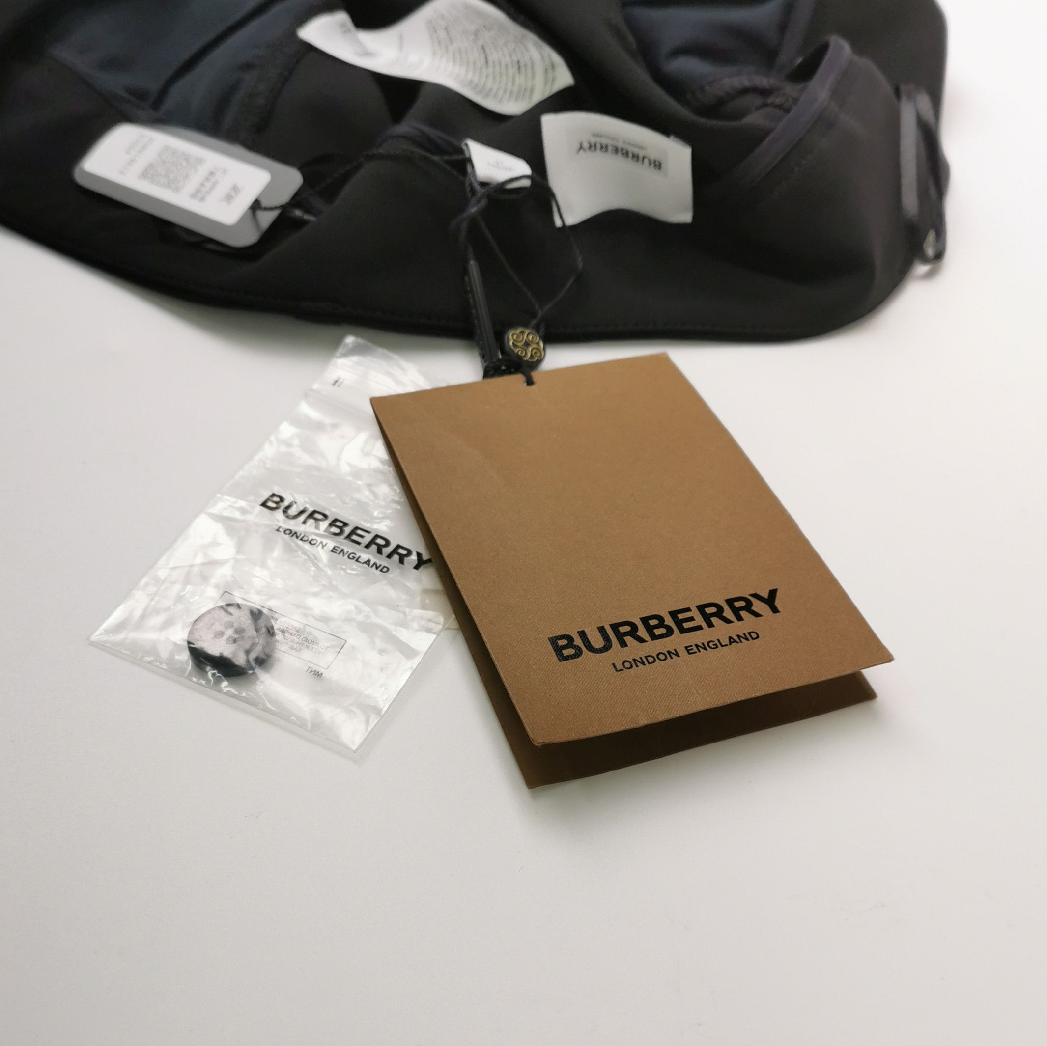 Burberry Burberry Women 2 Pants Size 26" / US 2 / IT 38 - 5 Thumbnail