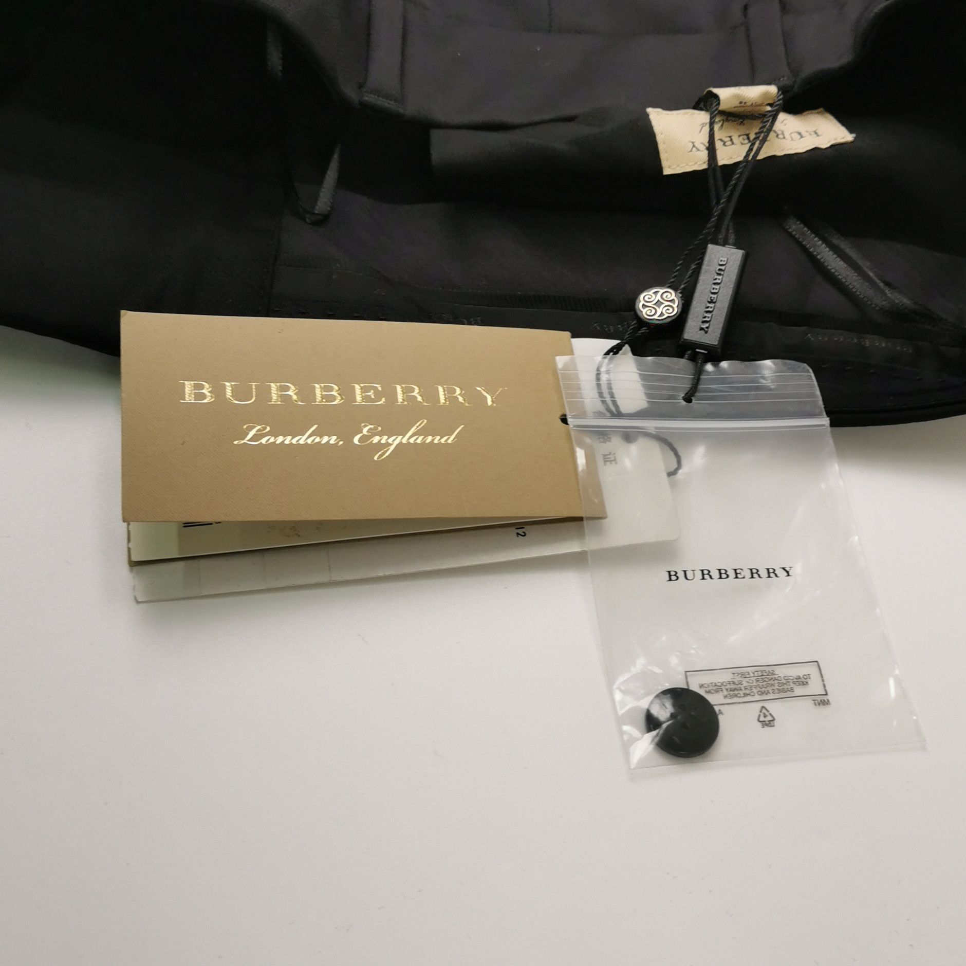 Burberry Burberry Women 26 Pants Size 26" / US 2 / IT 38 - 4 Thumbnail