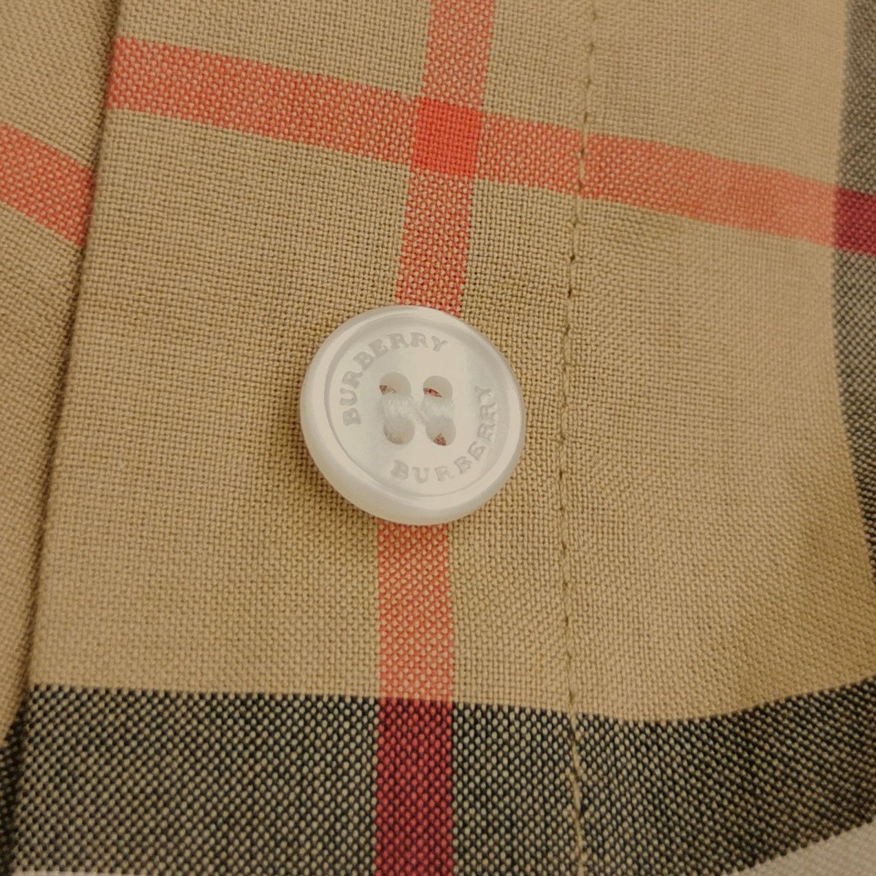 Burberry Burberry Women 2 Button Ups Size XS / US 0-2 / IT 36-38 - 3 Thumbnail