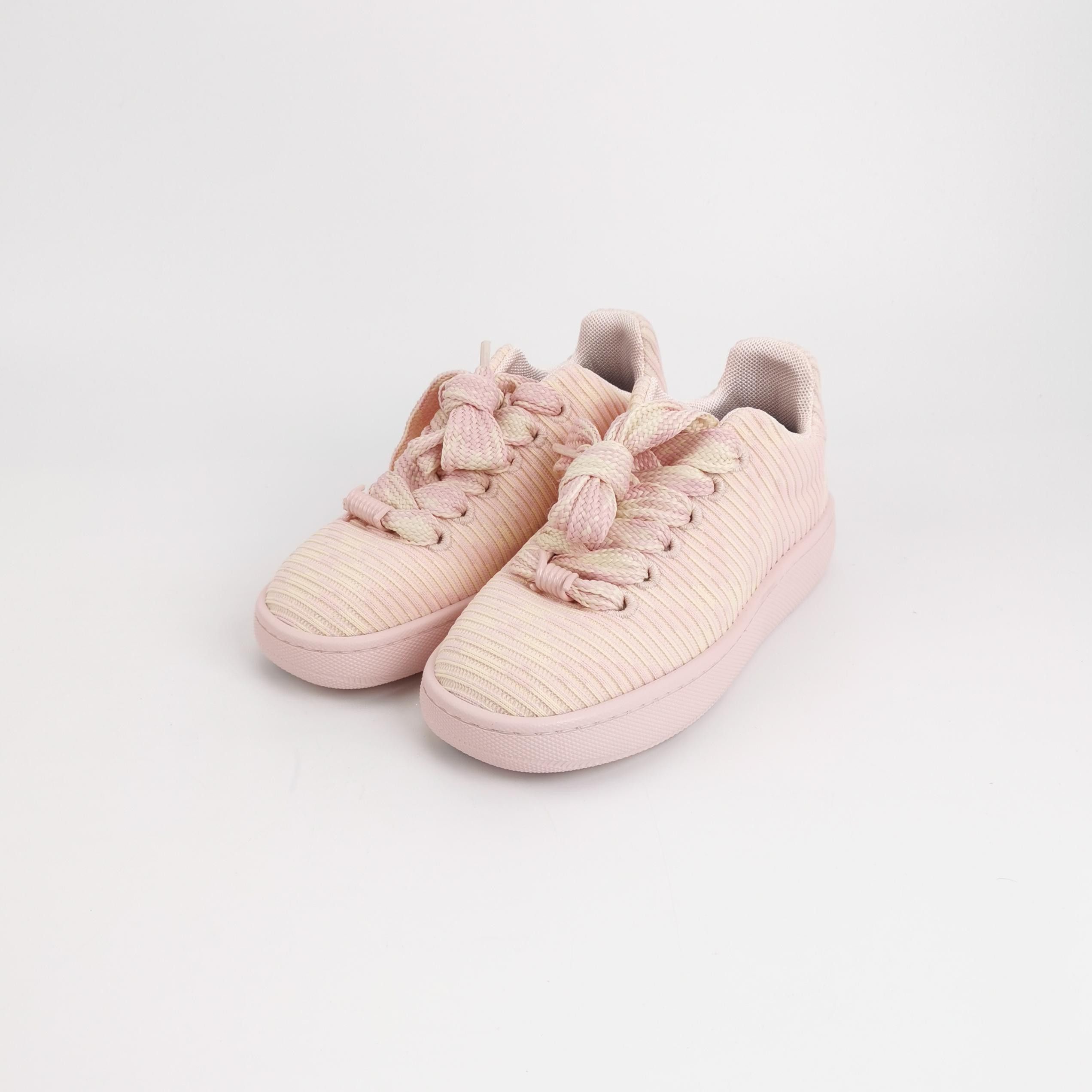 Burberry Burberry Women 7 Lowtop Sneakers Size US 7 / IT 37 - 2 Thumbnail