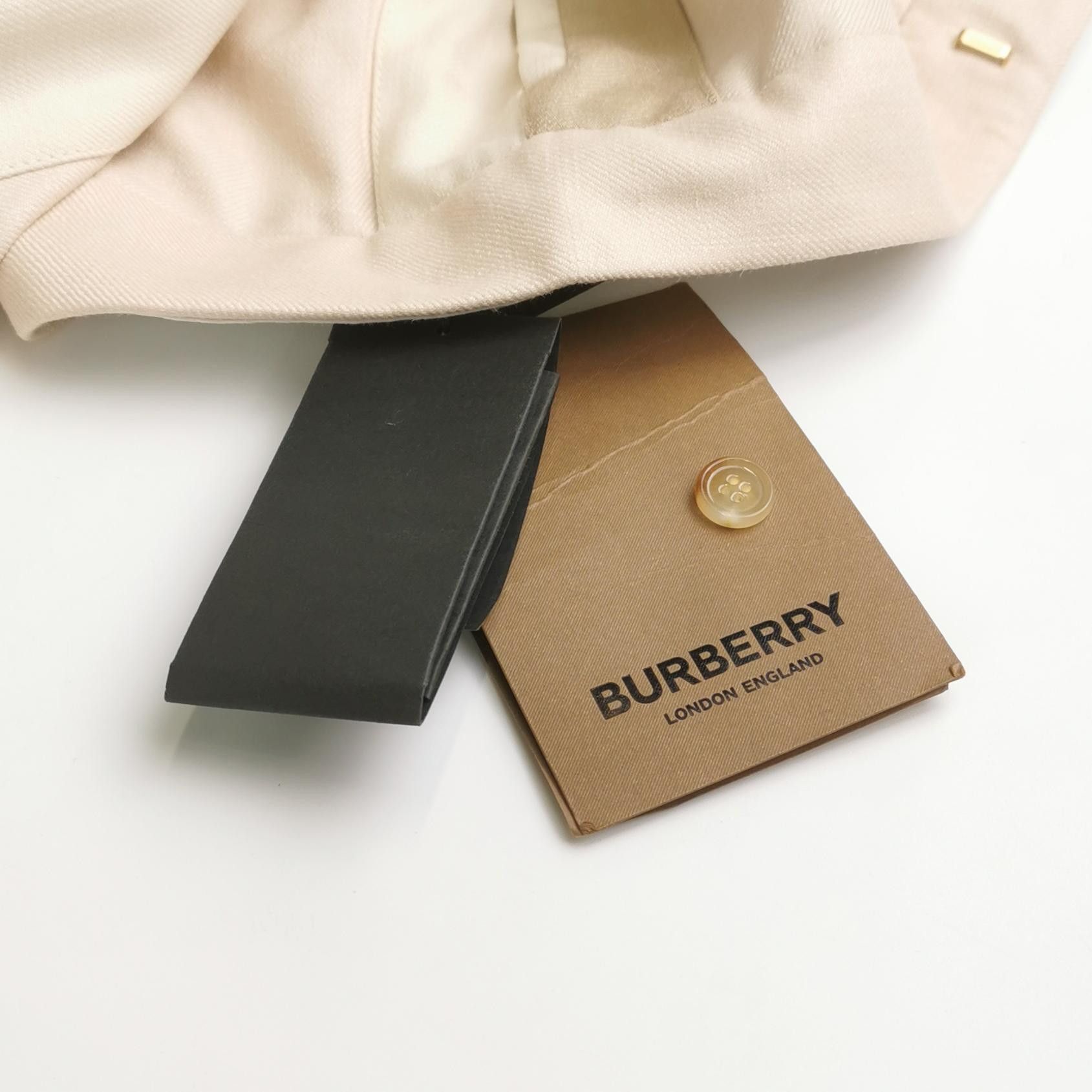 Burberry Burberry Women 2 Pants Size 26" / US 2 / IT 38 - 4 Thumbnail