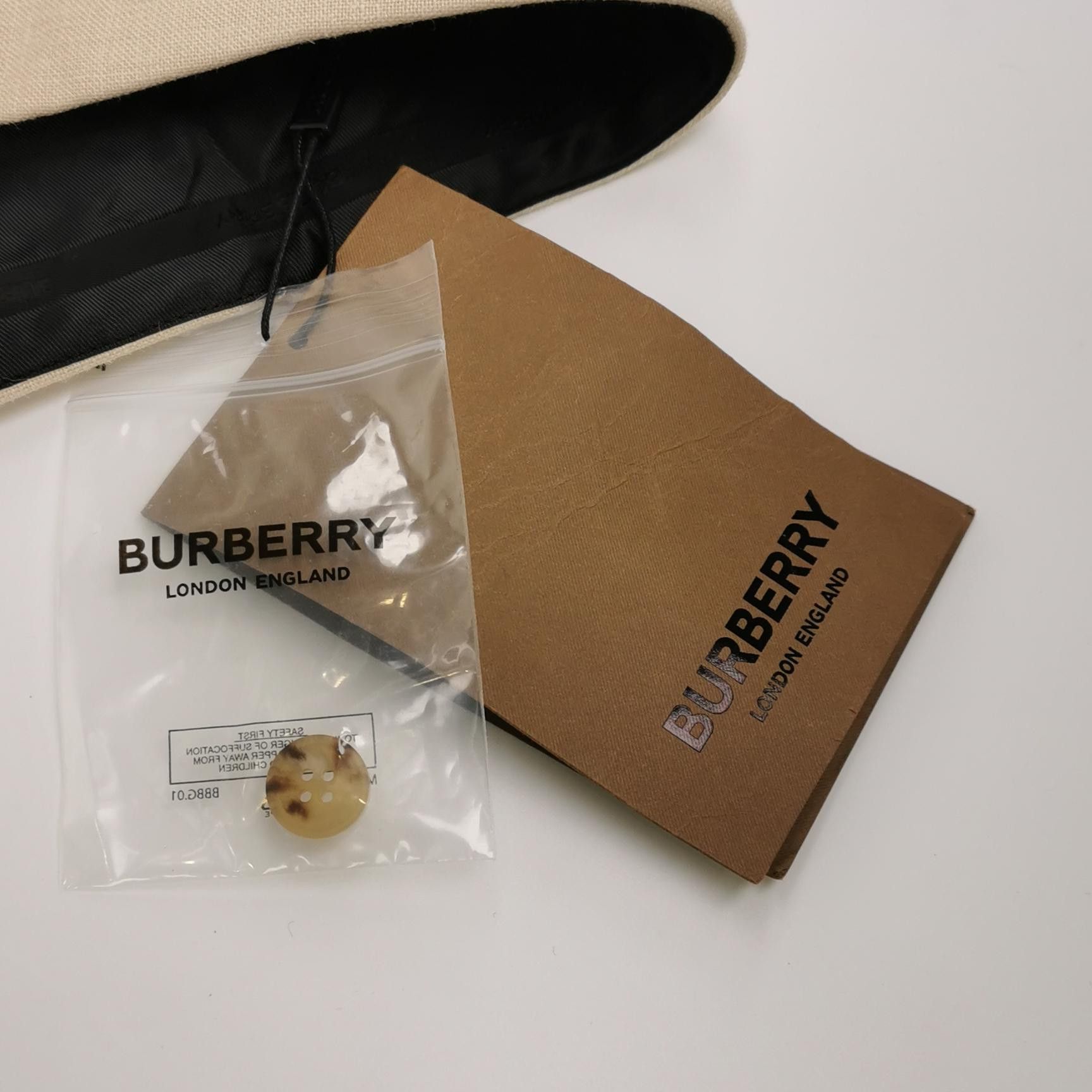 Burberry Burberry Women 26 Pants Size 26" / US 2 / IT 38 - 5 Thumbnail