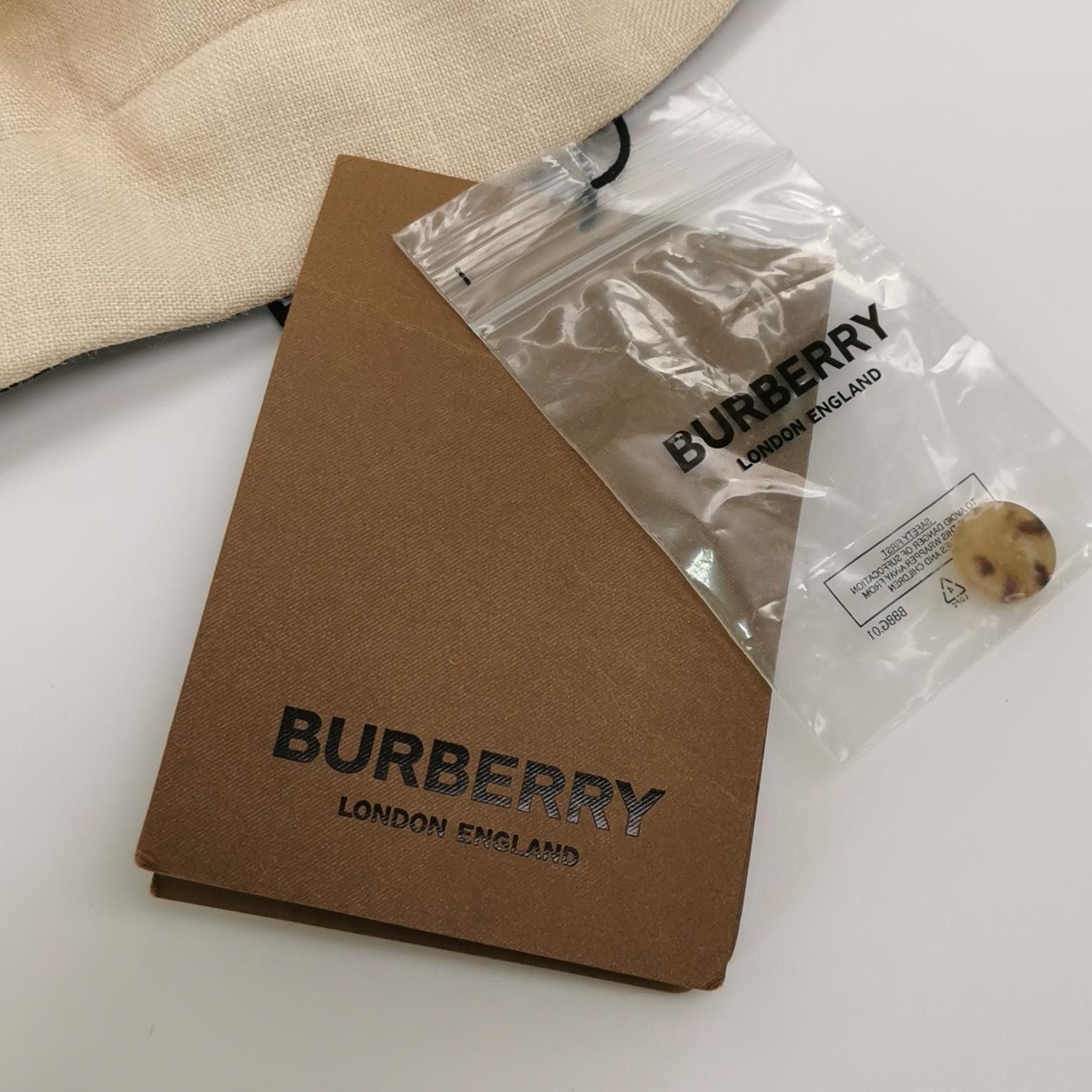 Burberry Burberry Women 26 Pants Size 26" / US 2 / IT 38 - 5 Thumbnail