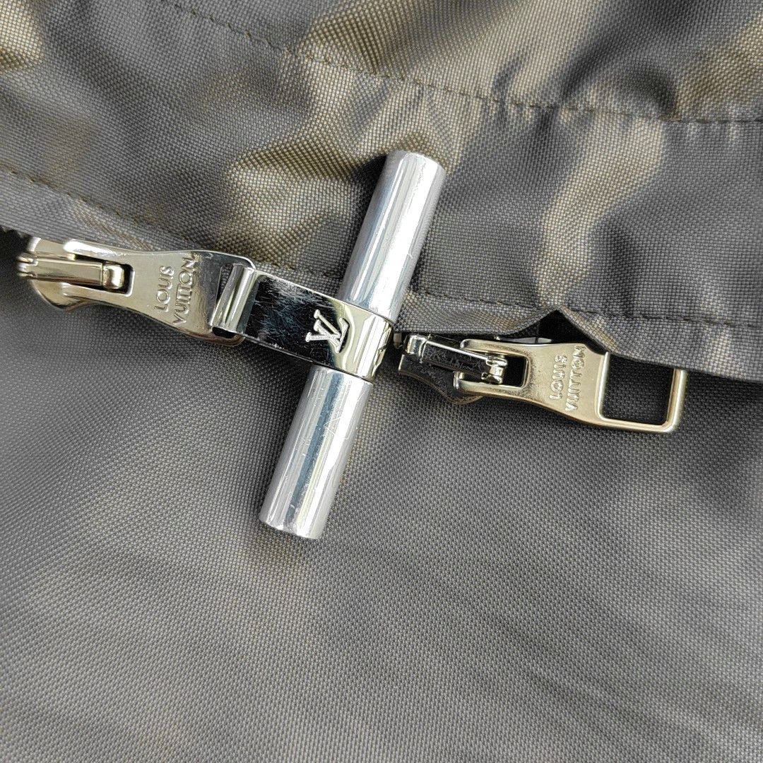 Louis Vuitton Louis Vuitton Logo Tape Technical Parka EU 44 Size US S / EU 44-46 / 1 - 6 Thumbnail