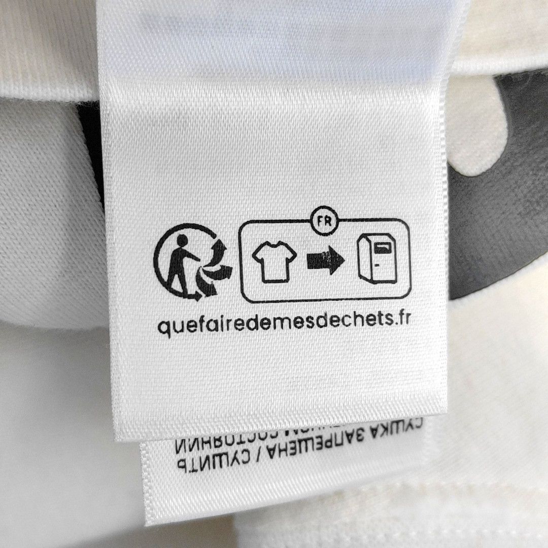 Balenciaga Balenciaga Multi Logo Graphic T-Shirt White Size L Size US L / EU 52-54 / 3 - 4 Thumbnail