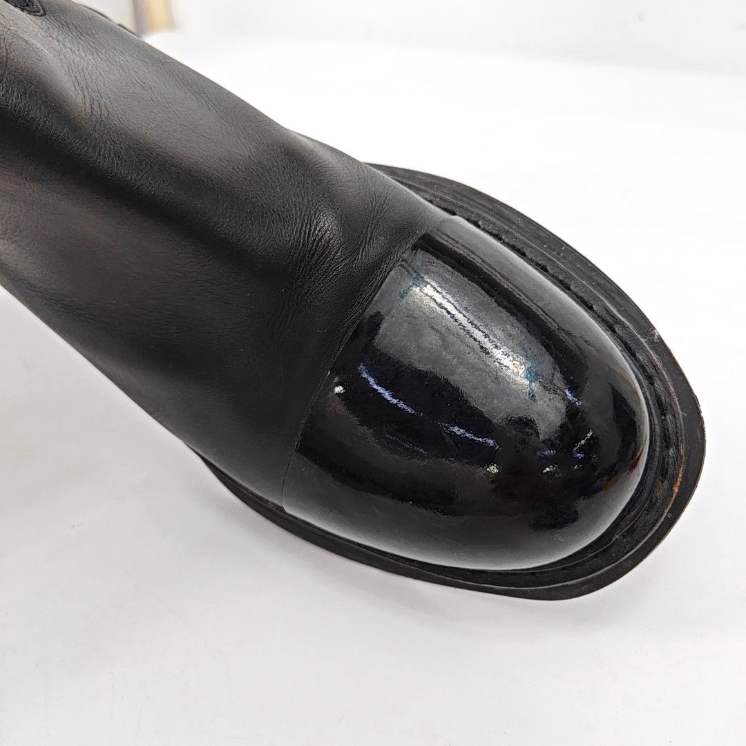 Alexander McQueen Alexander McQueen Black Leather Tread Boots 44 Size US 11 / EU 44 - 9 Thumbnail