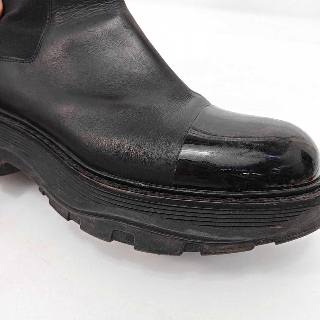 Alexander McQueen Alexander McQueen Black Leather Tread Boots 44 Size US 11 / EU 44 - 8 Thumbnail