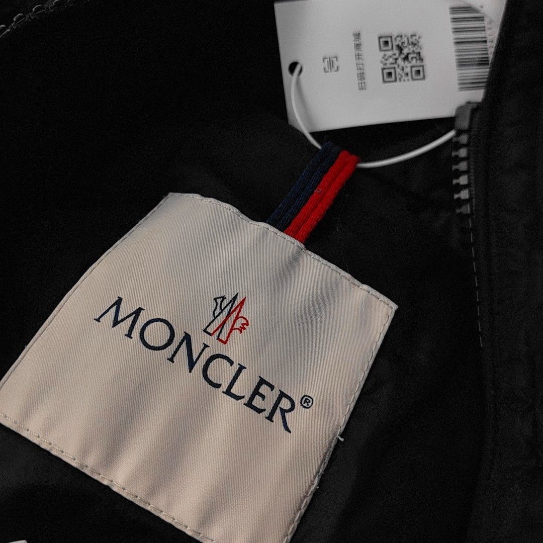Moncler Moncler Montvernier Hooded Down Jacket 6 Size US XXL / EU 58 / 5 - 7 Thumbnail