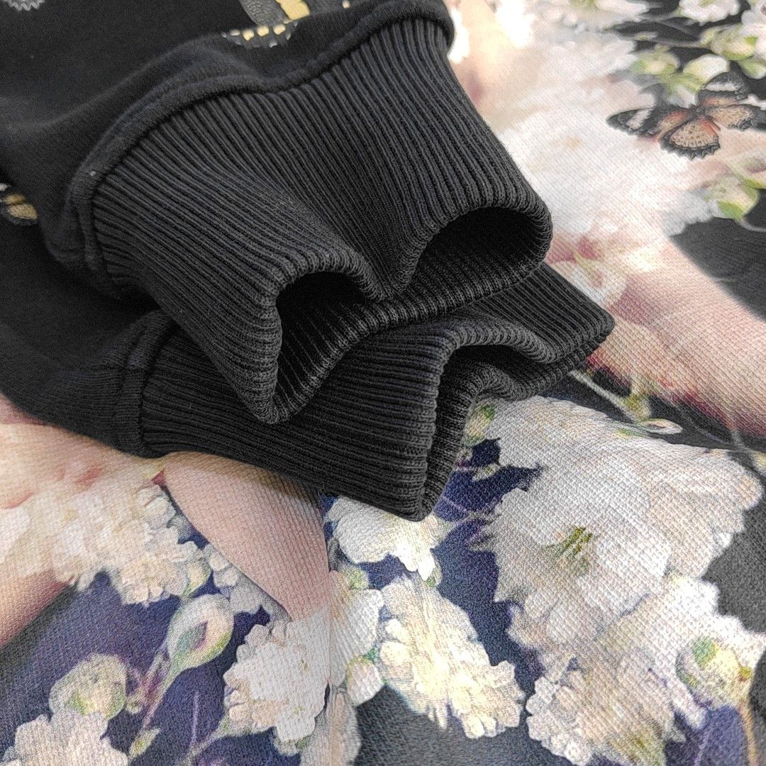 Givenchy Givenchy Religious Madonna Floral Print Sweatshirt XS Size US XS / EU 42 / 0 - 9 Thumbnail