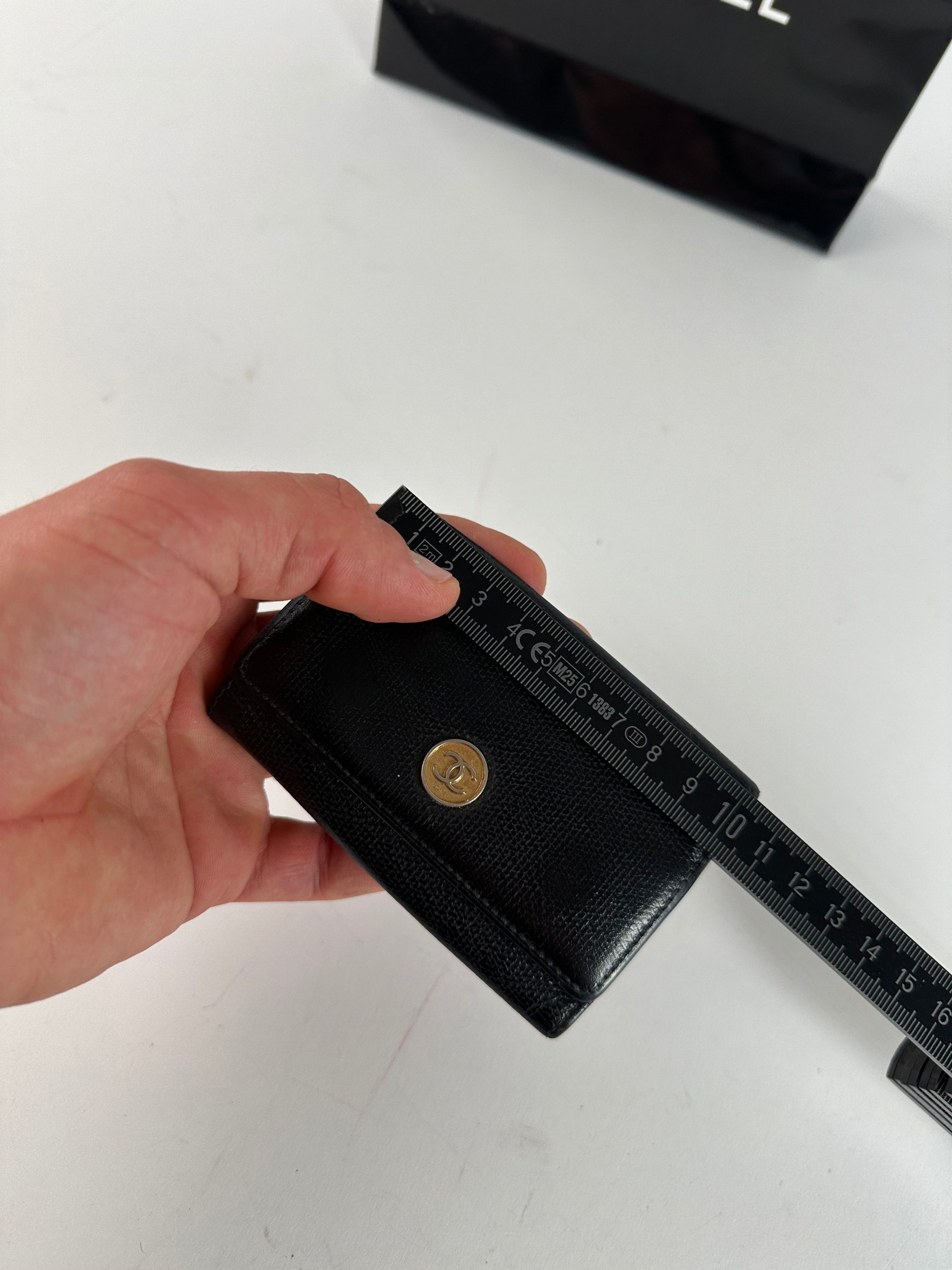 Chanel Vintage CC Logo Caviar Leather Key Holder Black Size ONE SIZE - 9 Thumbnail