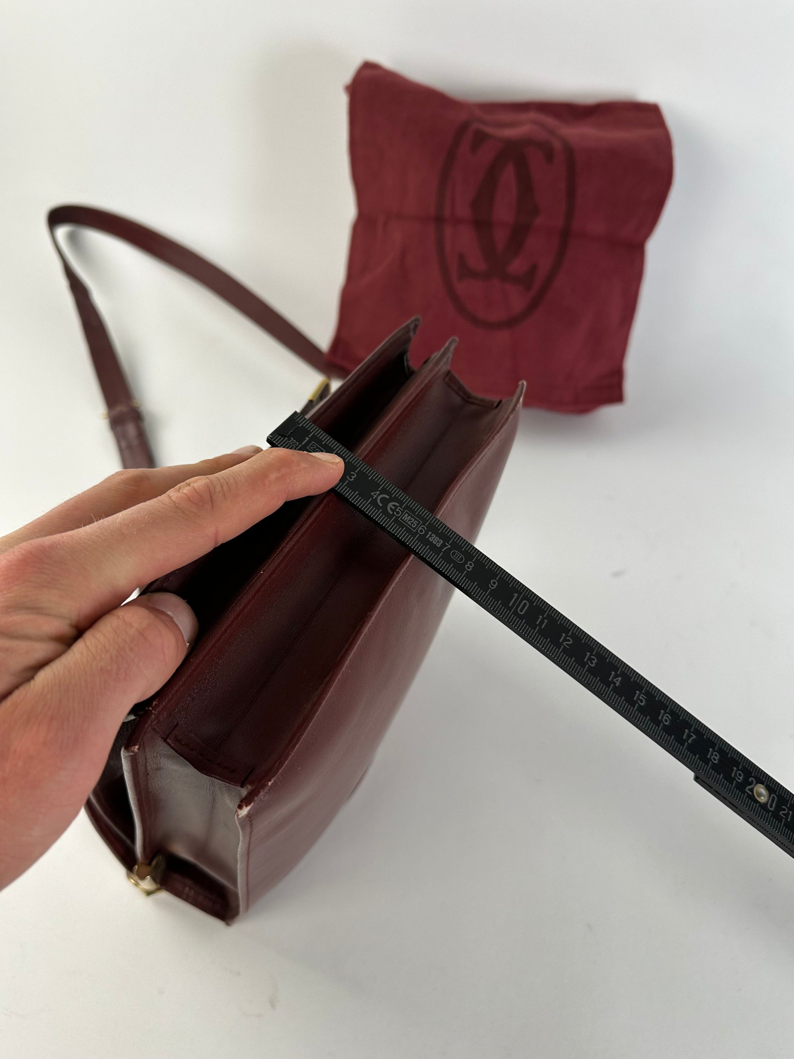 Cartier Vintage Must de Leather Shoulder Bag Bordeaux Size ONE SIZE - 12 Thumbnail