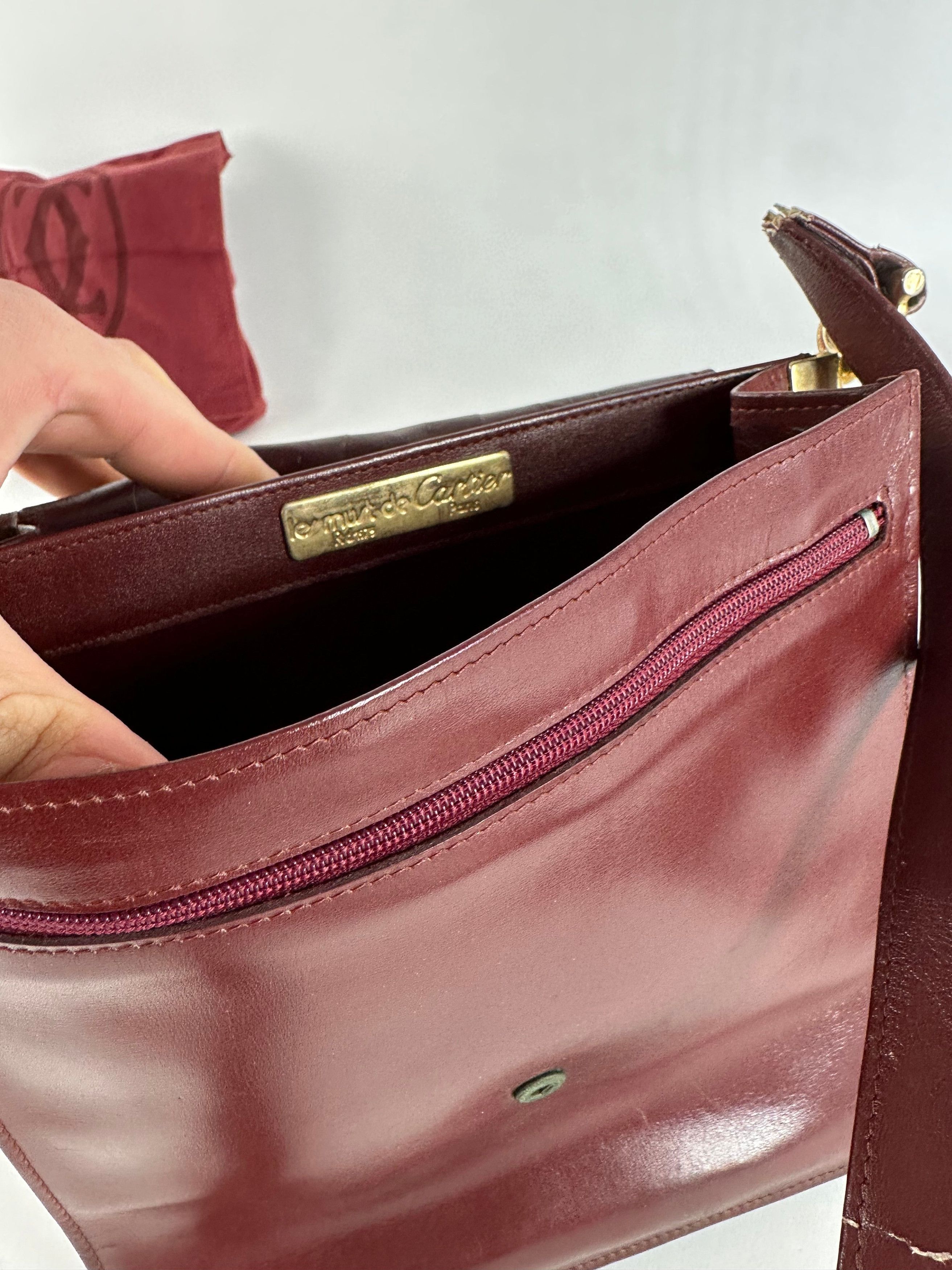 Cartier Vintage Must de Leather Shoulder Bag Bordeaux Size ONE SIZE - 3 Thumbnail