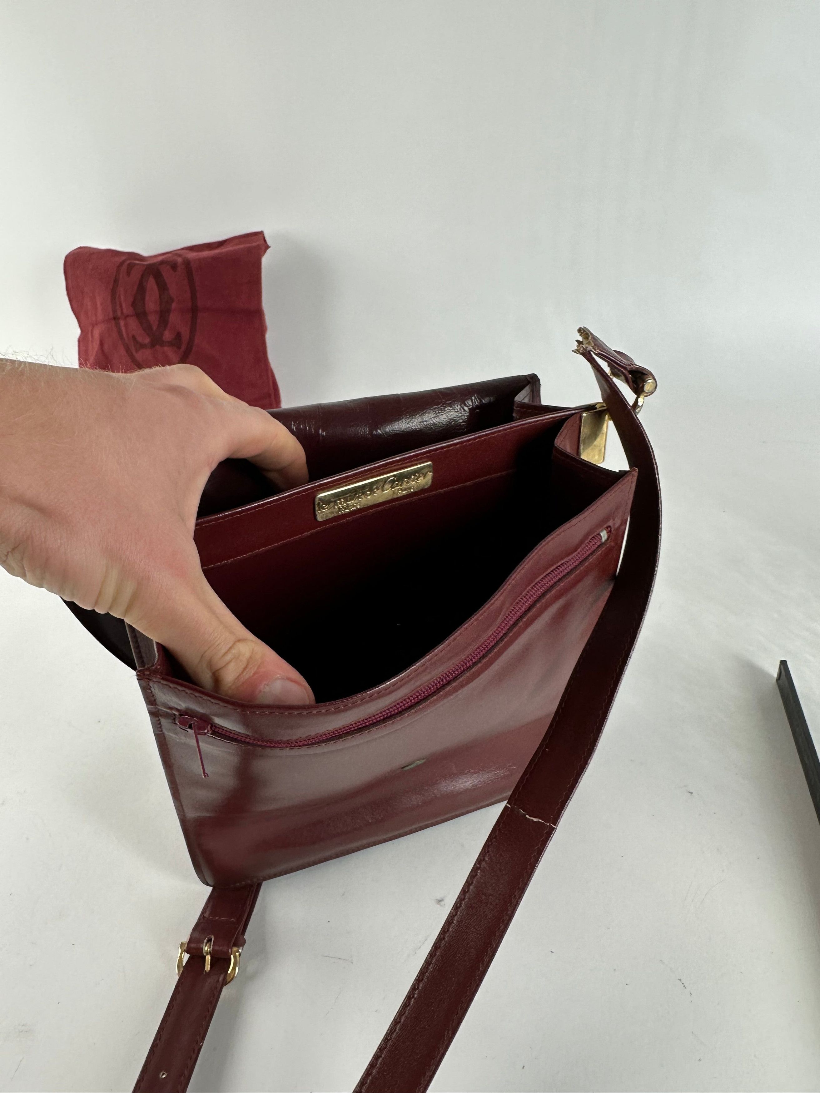 Cartier Vintage Must de Leather Shoulder Bag Bordeaux Size ONE SIZE - 7 Thumbnail