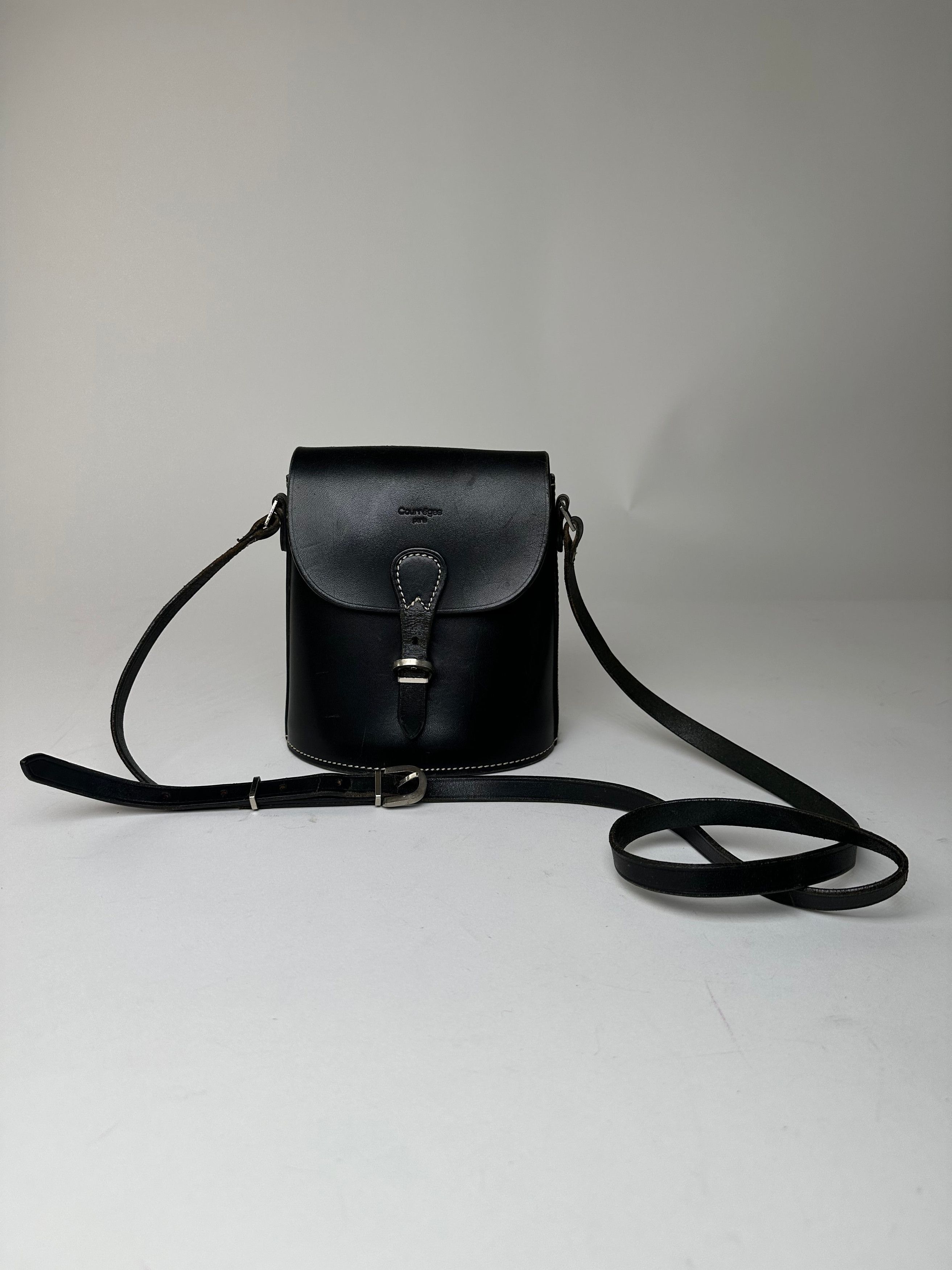 Courreges Vintage Paris Leather Crossbody Flap Bag Black Size ONE SIZE - 15 Thumbnail