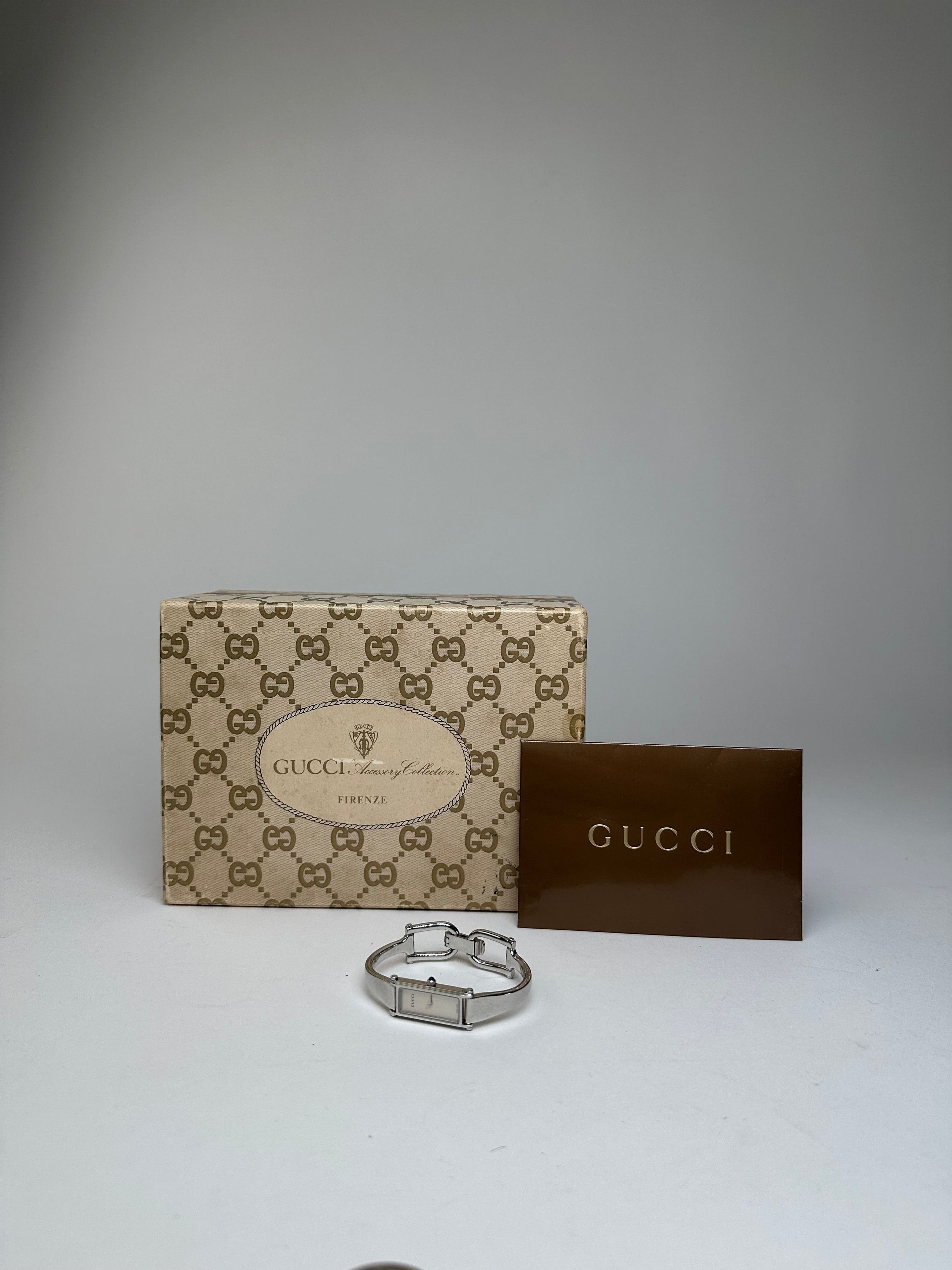 Gucci Vintage Silver-Tone Bangle Ladies Watch Model 1500L Size ONE SIZE - 7 Thumbnail