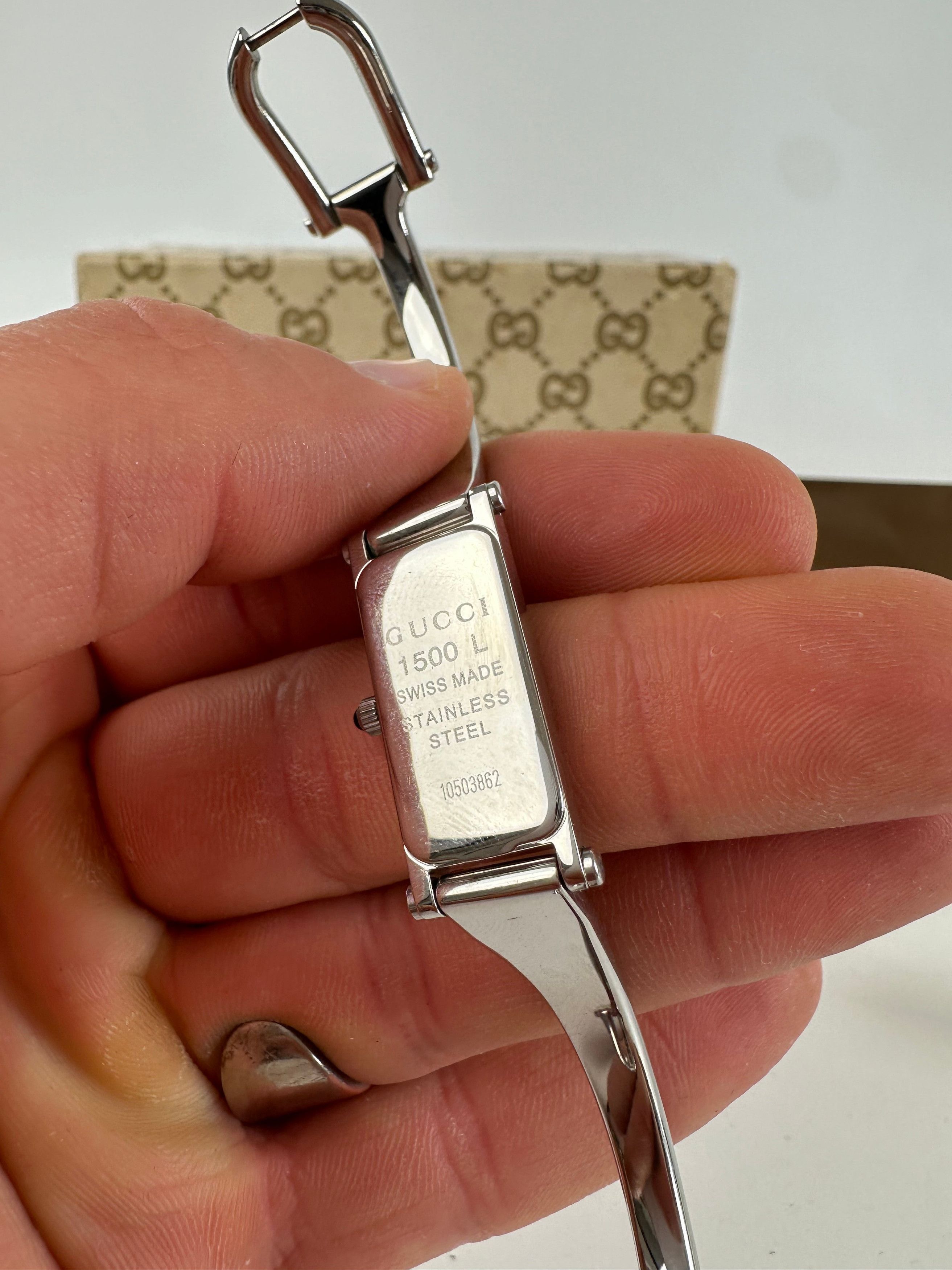 Gucci Vintage Silver-Tone Bangle Ladies Watch Model 1500L Size ONE SIZE - 2 Thumbnail