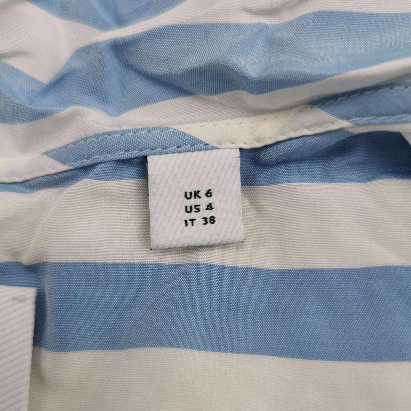 Burberry Burberry Women s Button Ups Size S / US 4 / IT 40 - 6 Thumbnail