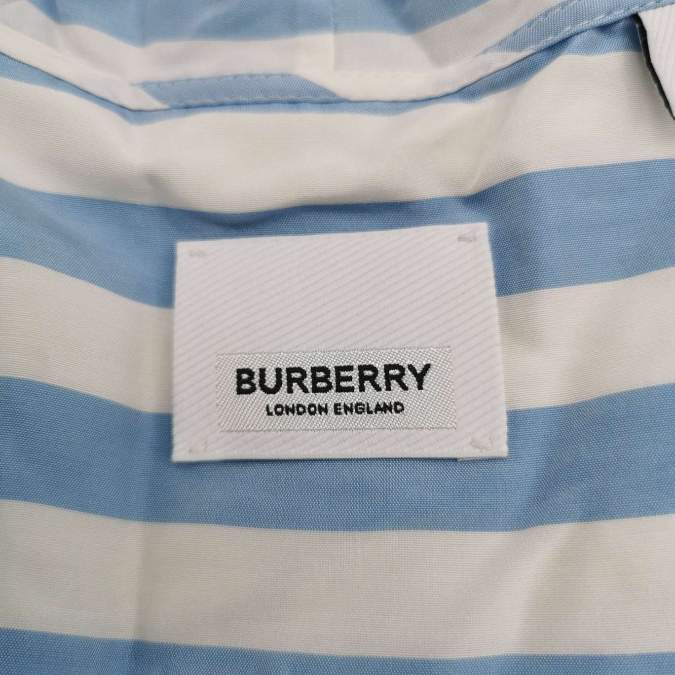 Burberry Burberry Women s Button Ups Size S / US 4 / IT 40 - 5 Thumbnail