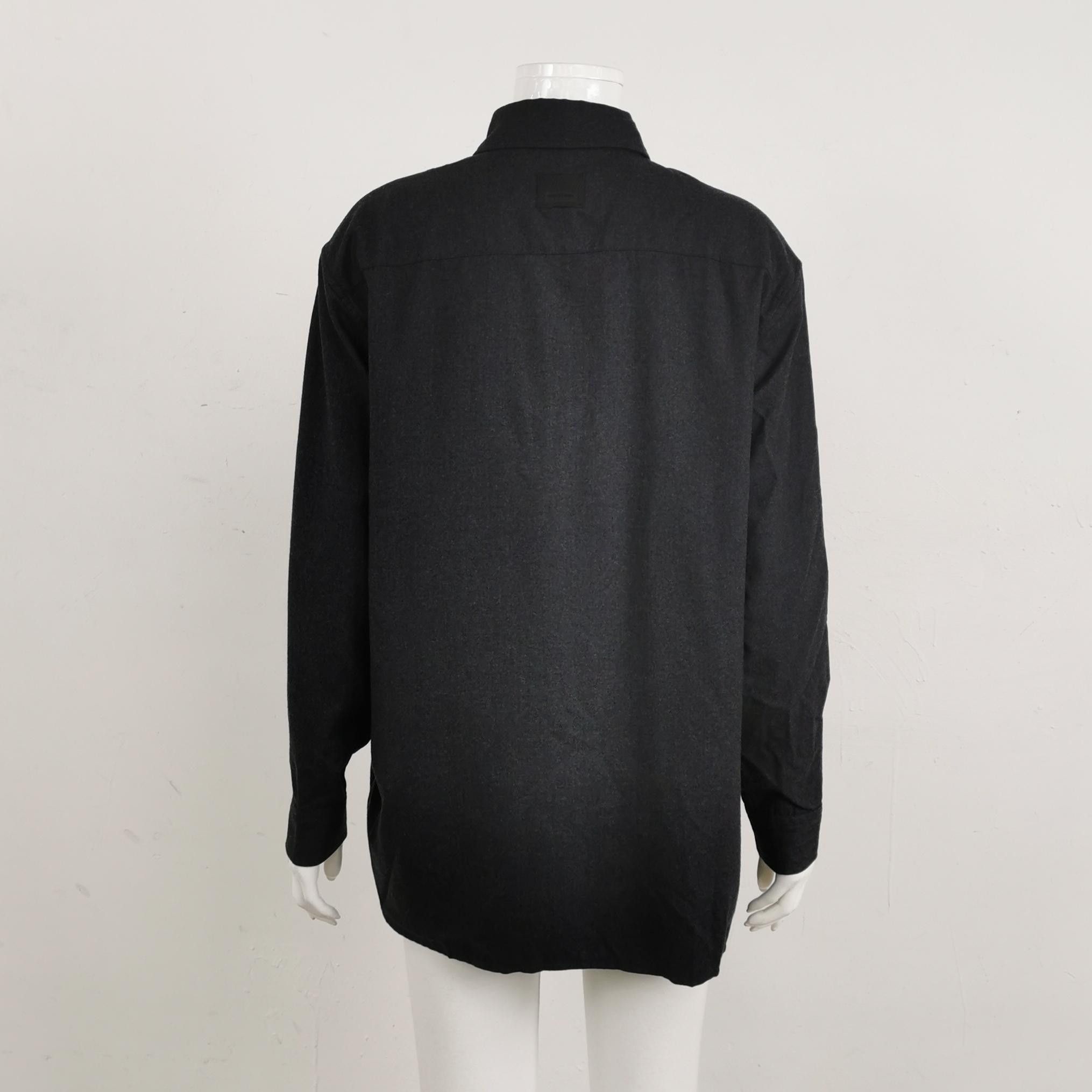 Burberry Burberry Women s Button Ups Size S / US 4 / IT 40 - 2 Thumbnail