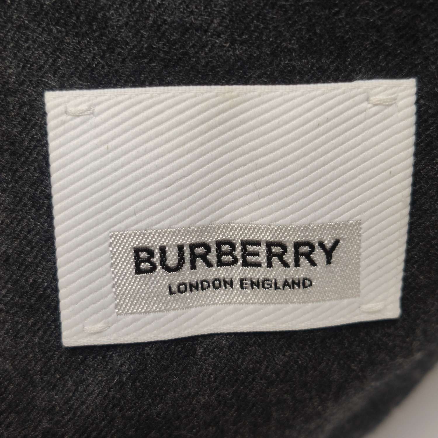 Burberry Burberry Women s Button Ups Size S / US 4 / IT 40 - 7 Thumbnail