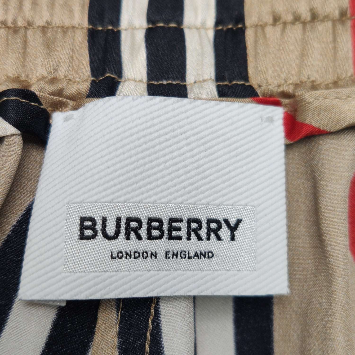 Burberry Burberry Women 28 Shorts Size 28" / US 6 / IT 42 - 4 Thumbnail