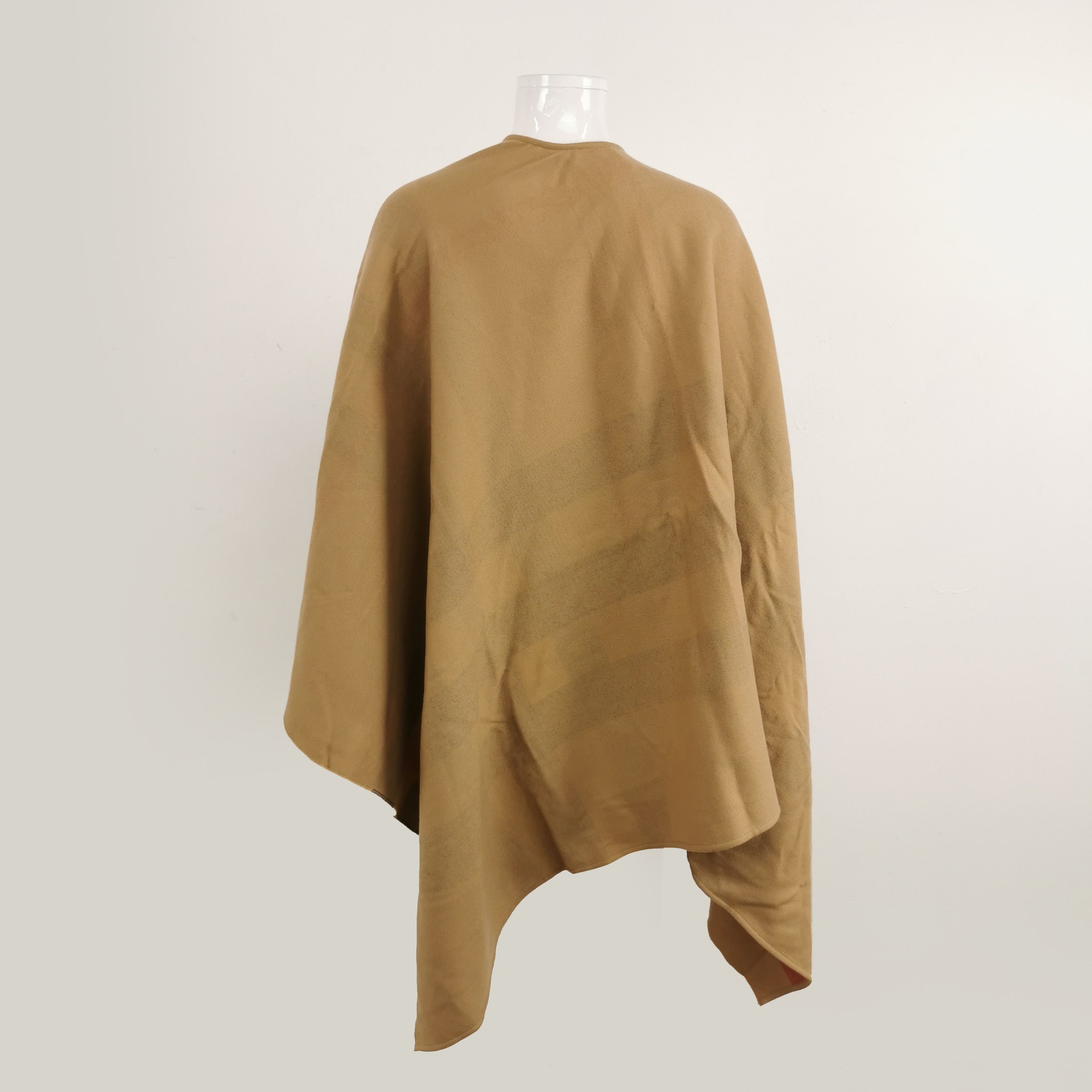 Burberry Burberry Women s Coats Size S / US 4 / IT 40 - 2 Thumbnail