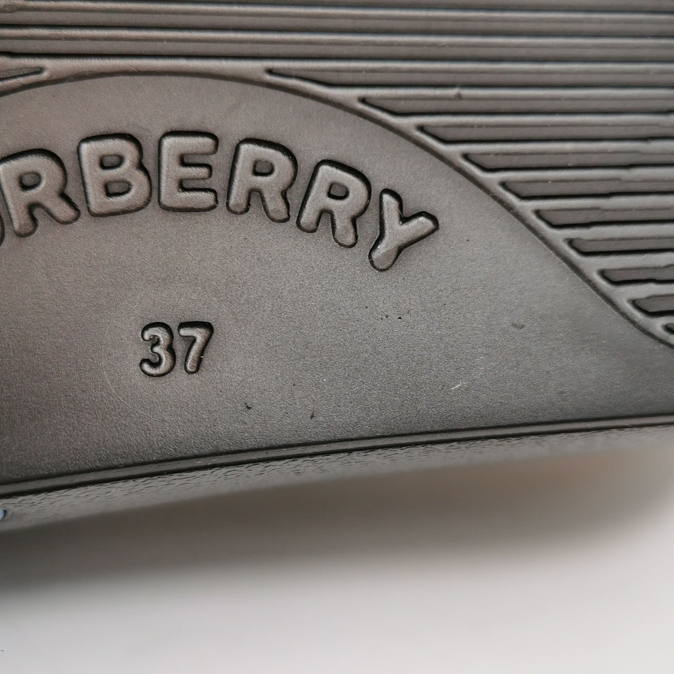 Burberry Burberry Women 7 Sandals Size US 7 / IT 37 - 7 Thumbnail