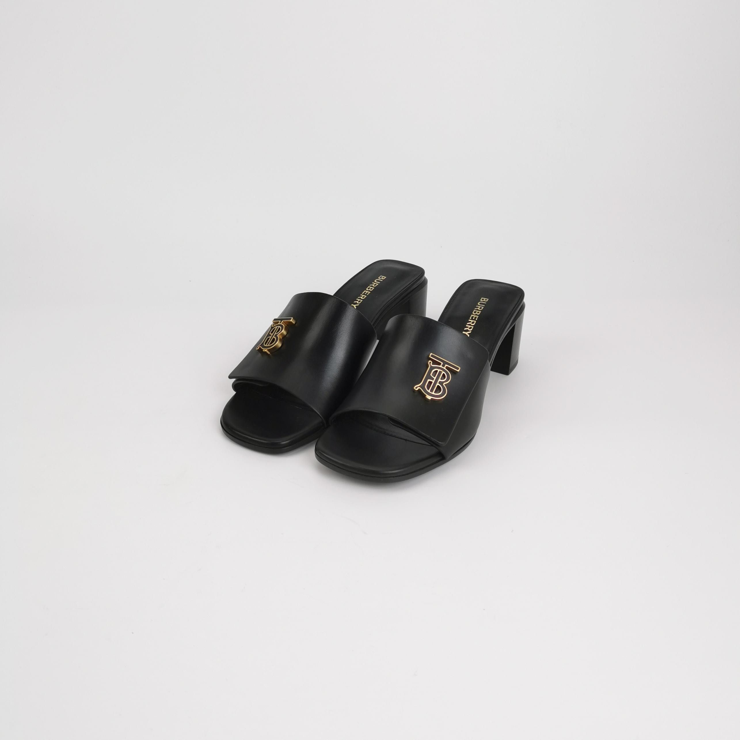 Burberry Burberry Women 5 Sandals Size US 5 / IT 35 - 2 Thumbnail