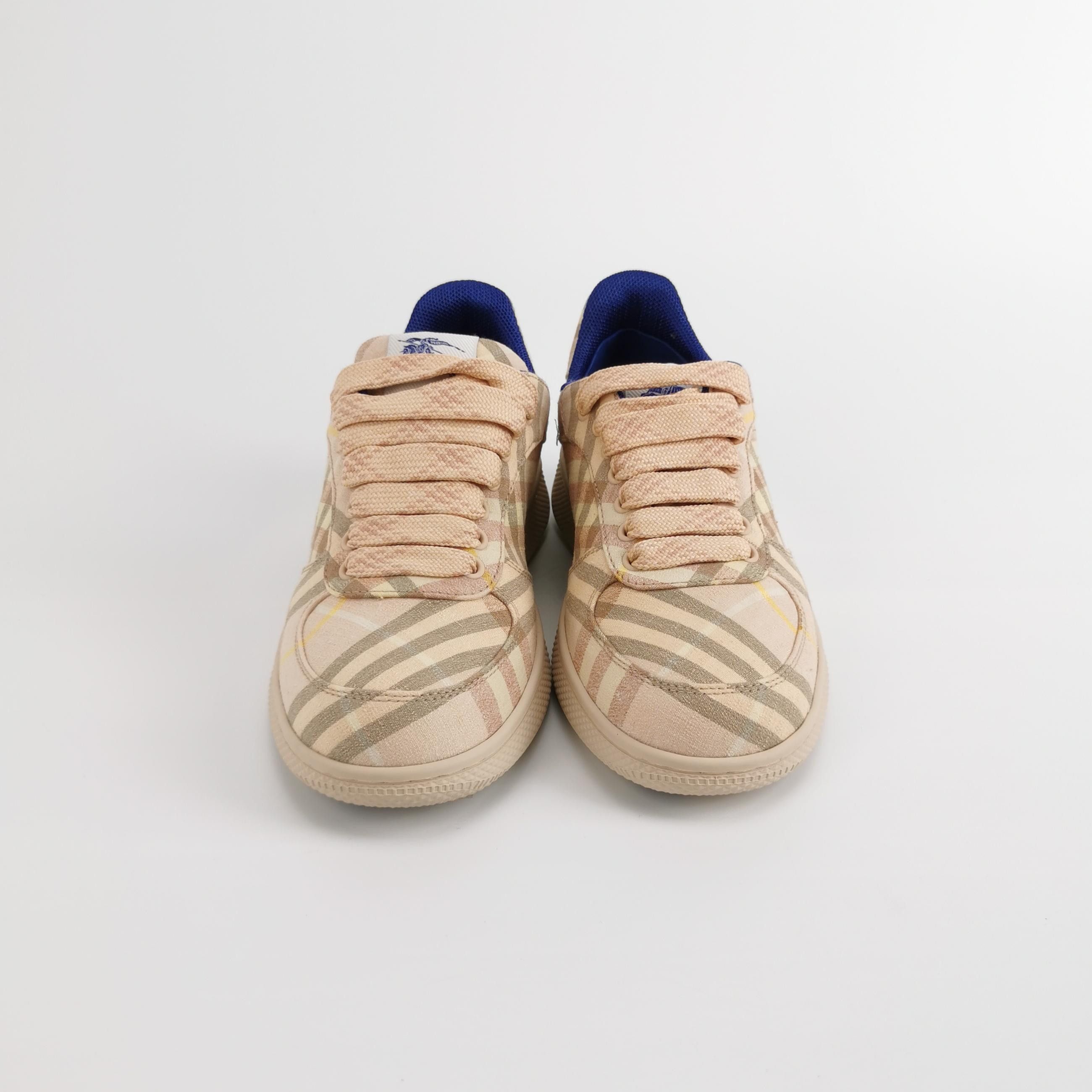 Burberry Burberry Women 8 Lowtop Sneakers Size US 8 / IT 38 - 3 Thumbnail