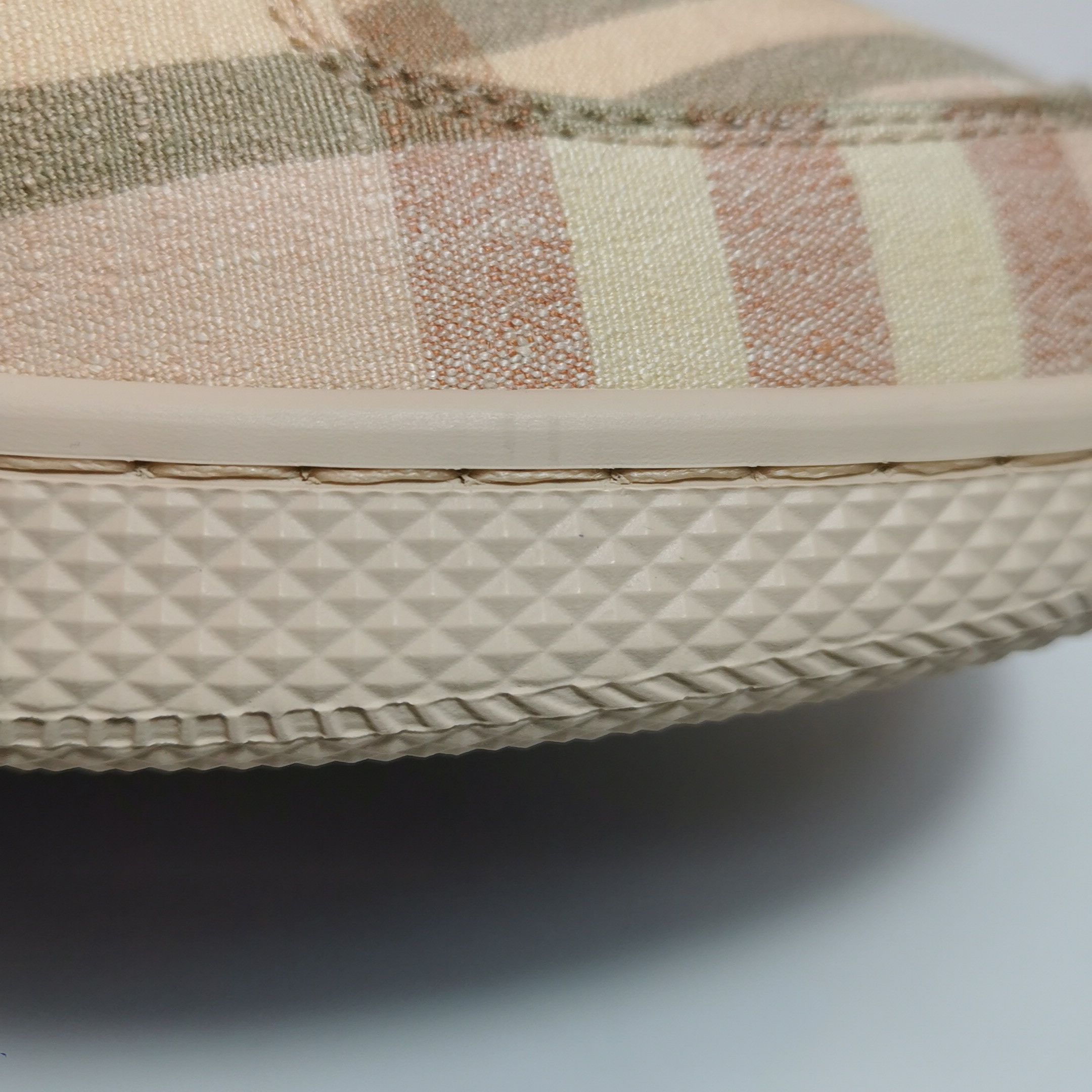 Burberry Burberry Women 7 Lowtop Sneakers Size US 7 / IT 37 - 7 Thumbnail
