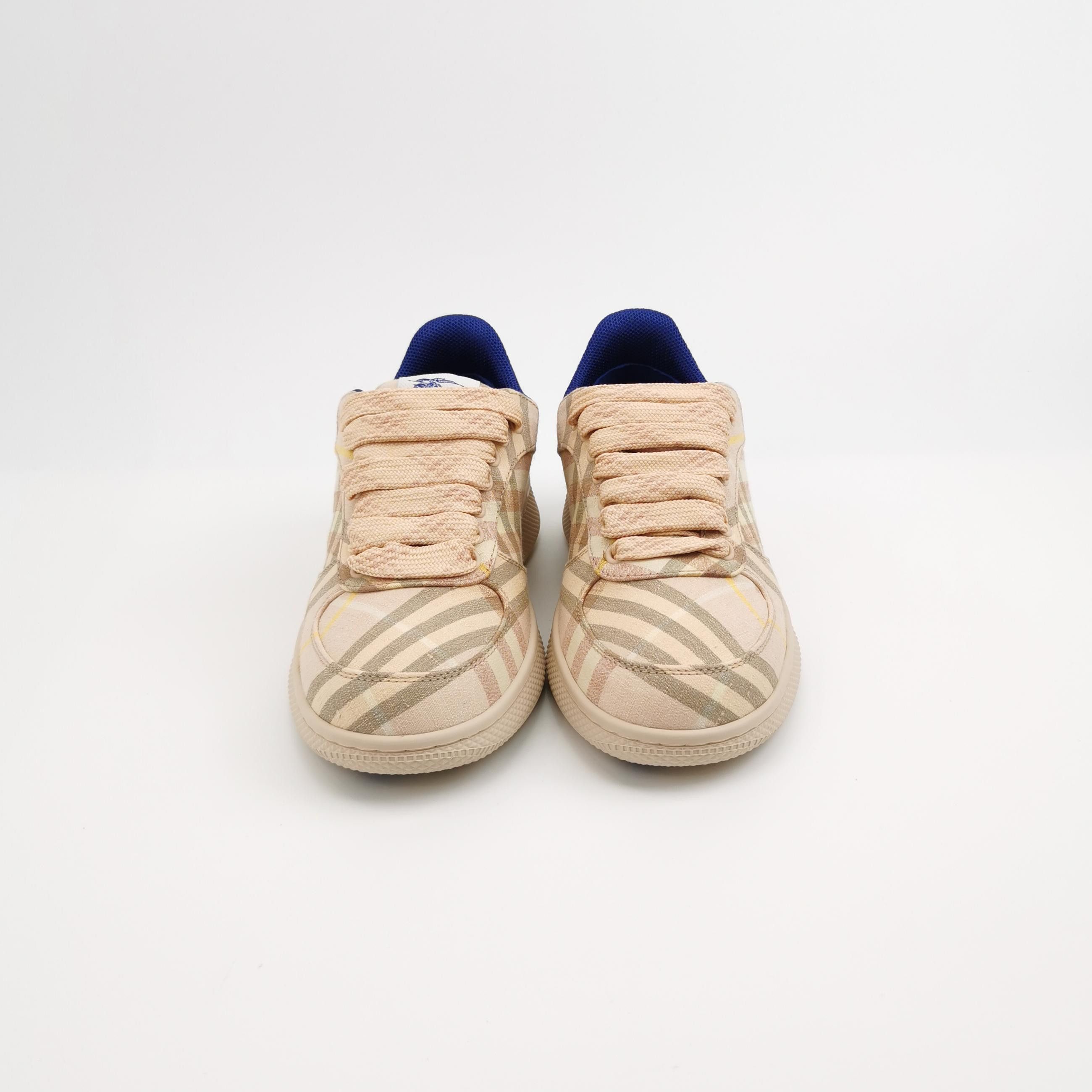 Burberry Burberry Women 7 Lowtop Sneakers Size US 7 / IT 37 - 3 Thumbnail