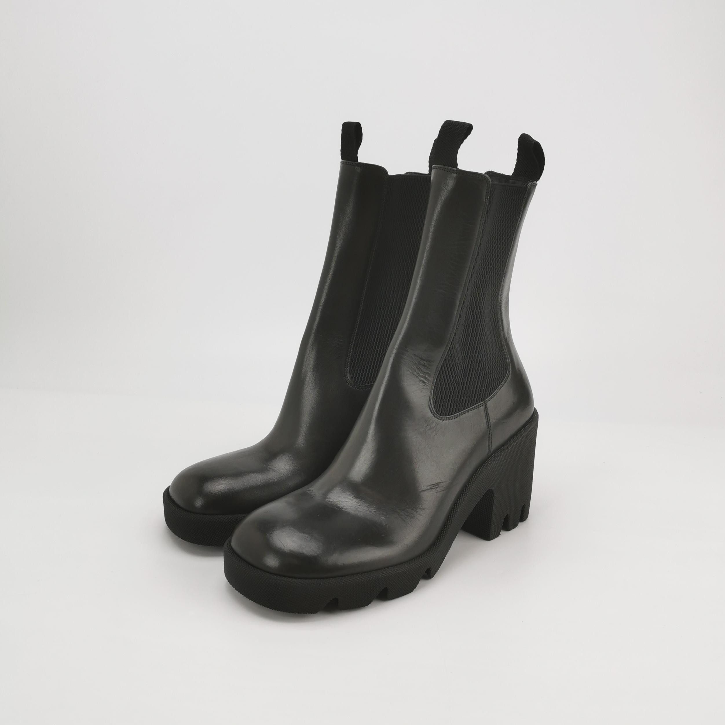 Burberry Burberry Women 7 Boots Size US 7 / IT 37 - 2 Thumbnail
