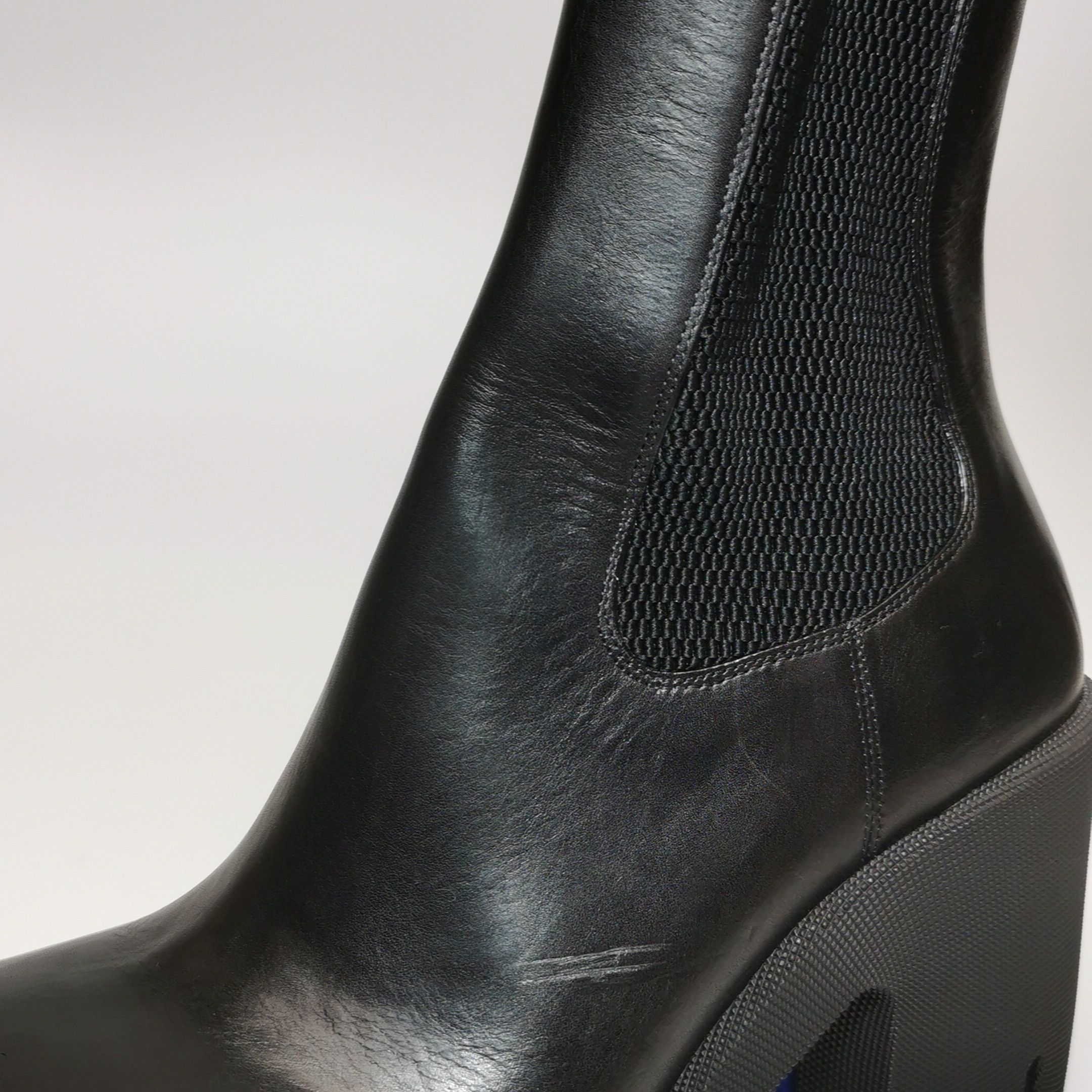 Burberry Burberry Women 7 Boots Size US 7 / IT 37 - 9 Thumbnail
