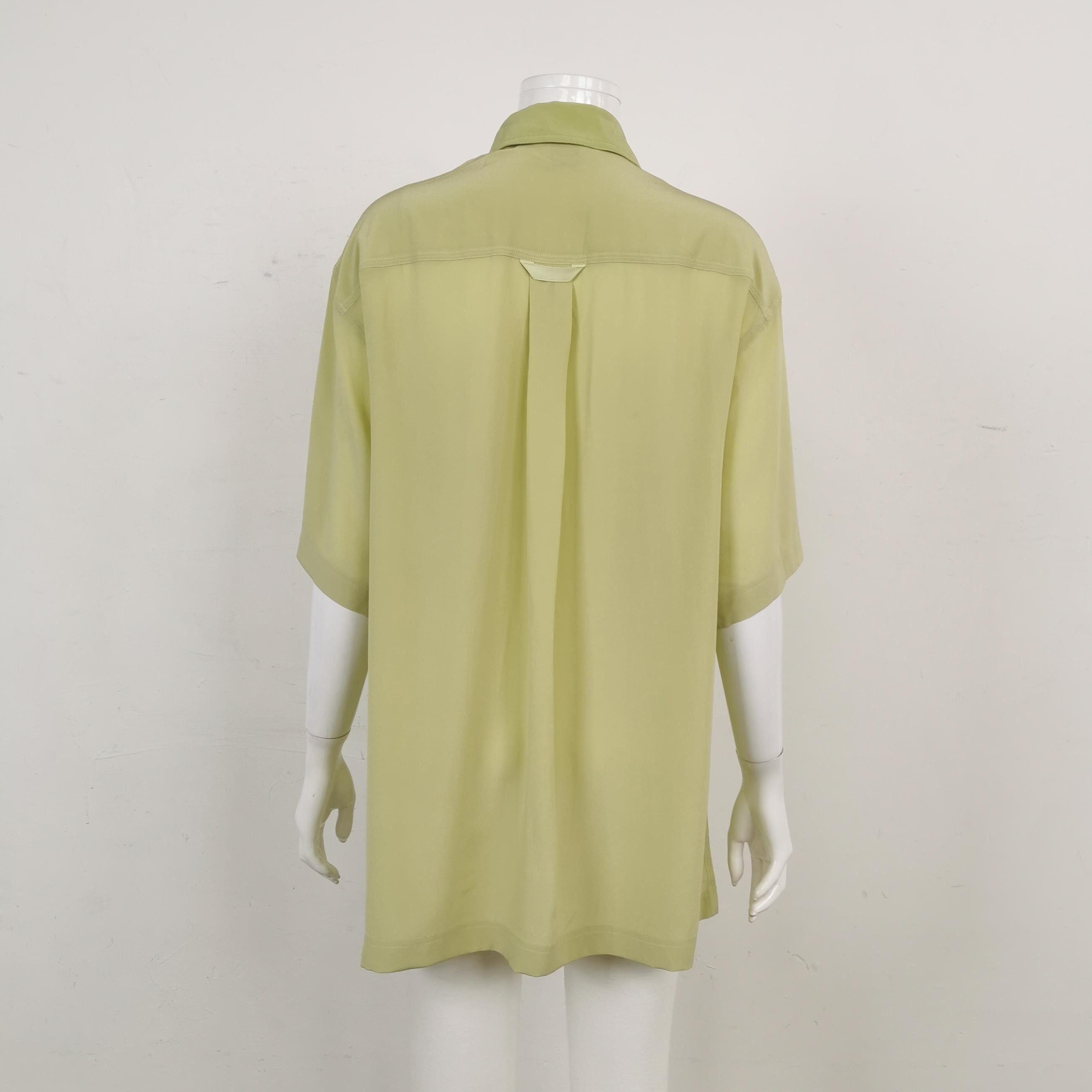 Burberry Burberry Women s Short Sleeve Shirts Size S / US 4 / IT 40 - 2 Thumbnail