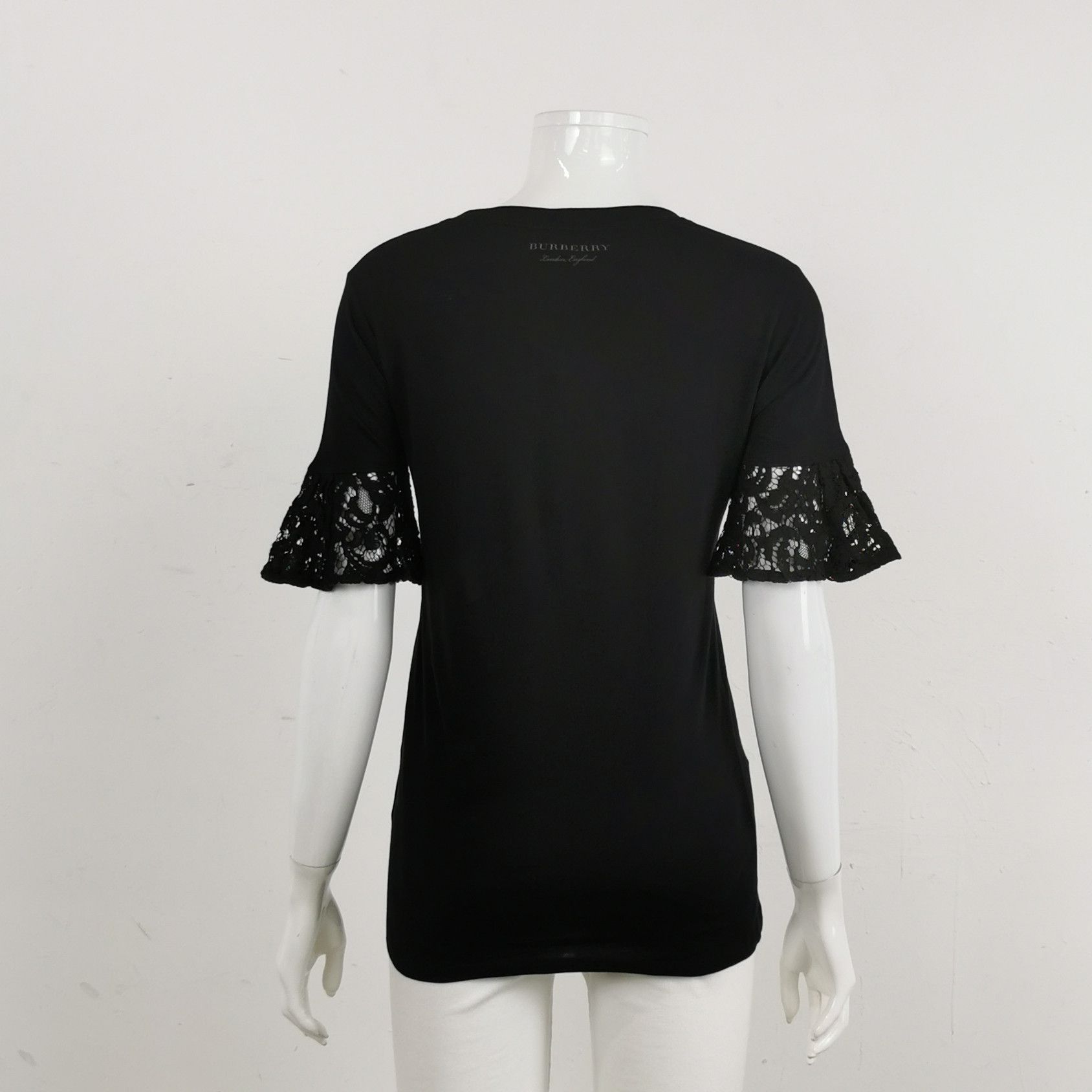 Burberry Burberry Women m Short Sleeve Shirts Size M / US 6-8 / IT 42-44 - 2 Thumbnail