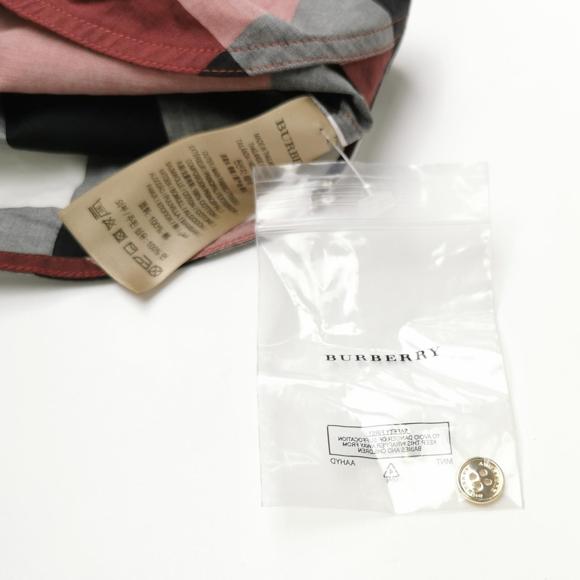 Burberry Burberry Women s Button Ups Size S / US 4 / IT 40 - 5 Thumbnail