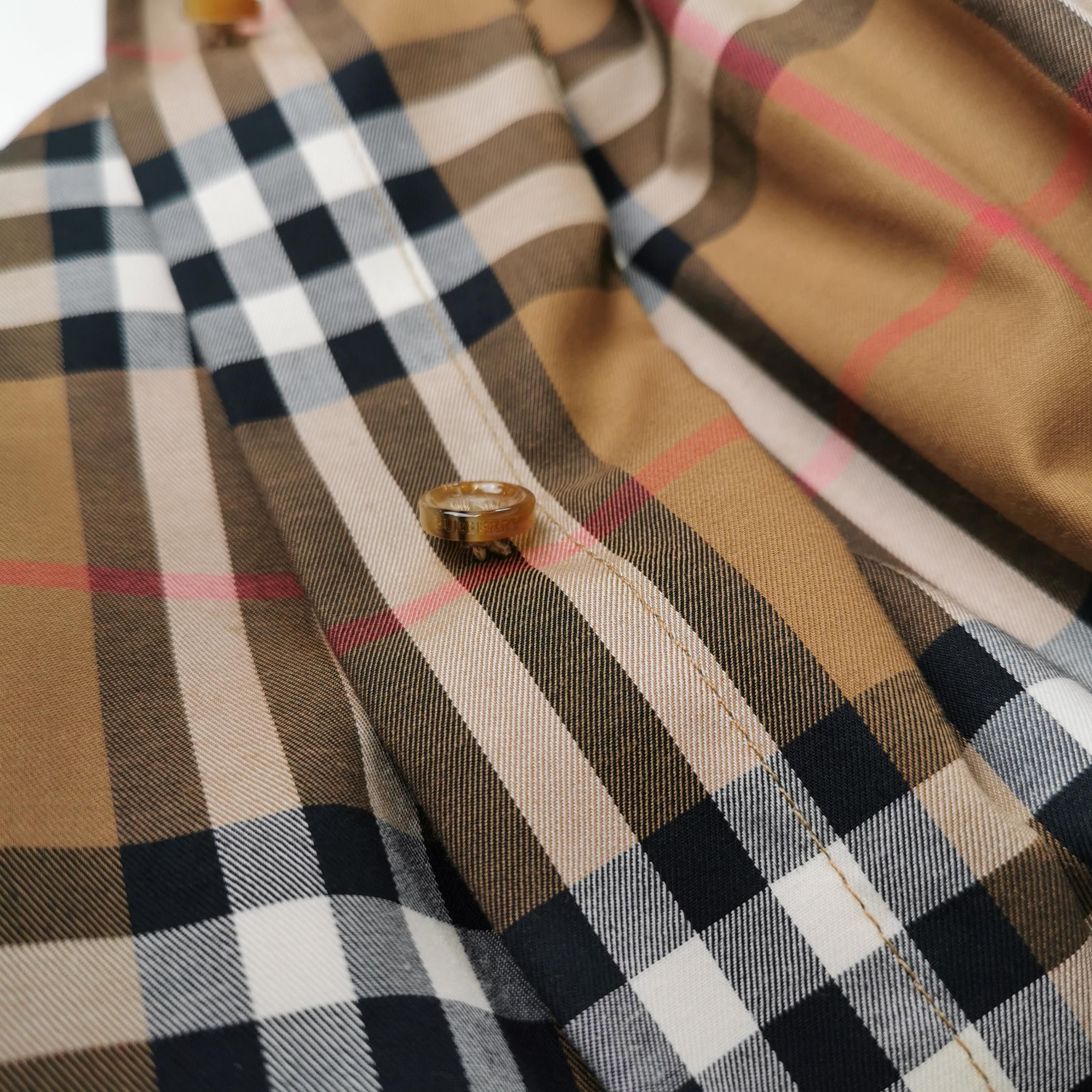 Burberry Burberry Women s Button Ups Size S / US 4 / IT 40 - 3 Thumbnail