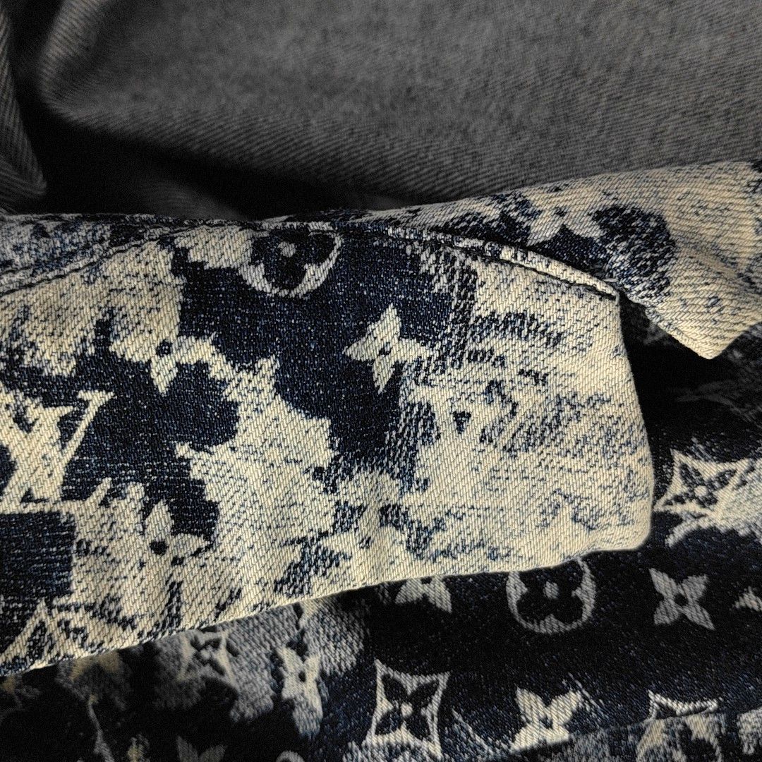 Louis Vuitton Louis Vuitton Monogram Tapestry Short Sleeve Shirt M Size US M / EU 48-50 / 2 - 5 Thumbnail