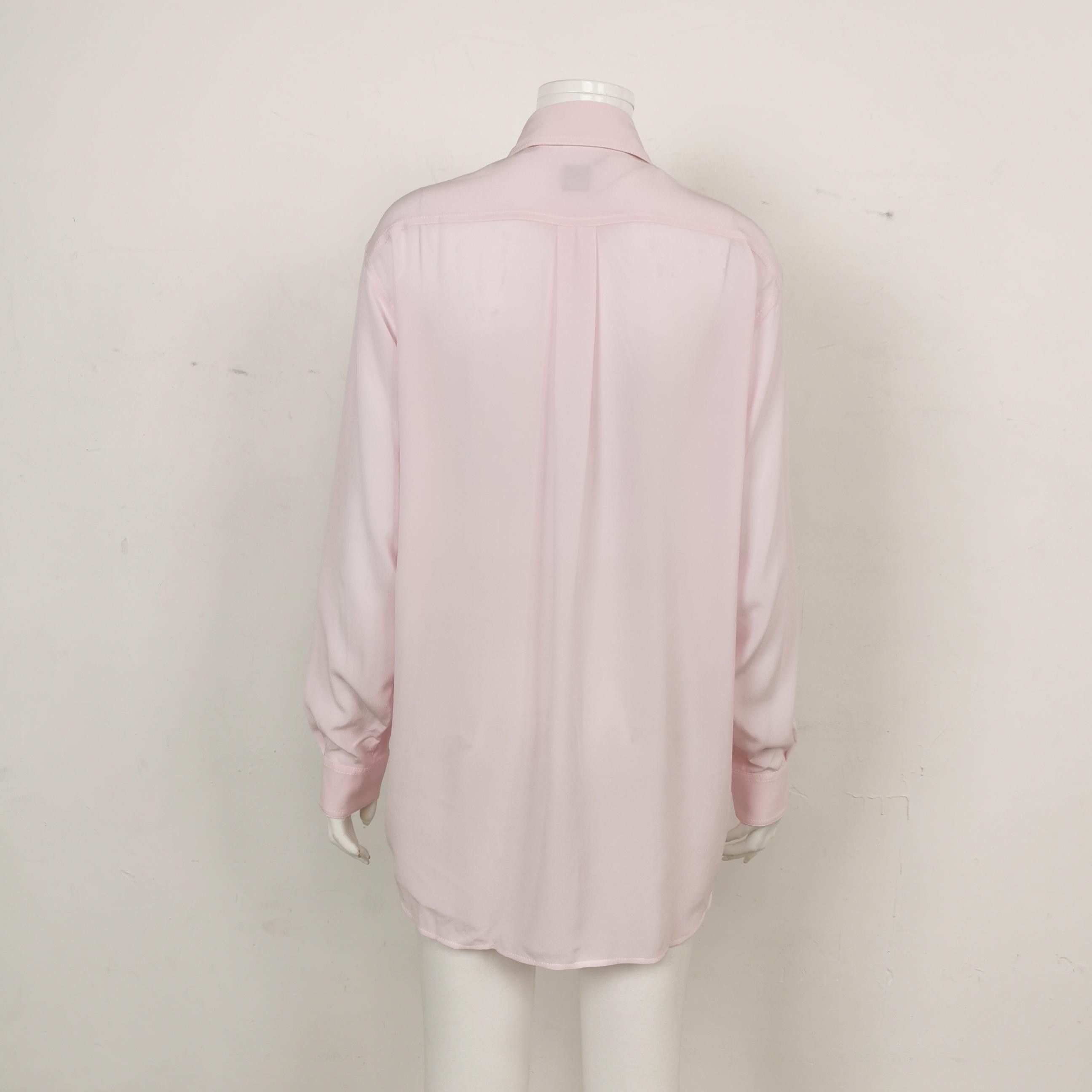 Burberry Burberry Women s Button Ups Size S / US 4 / IT 40 - 2 Thumbnail