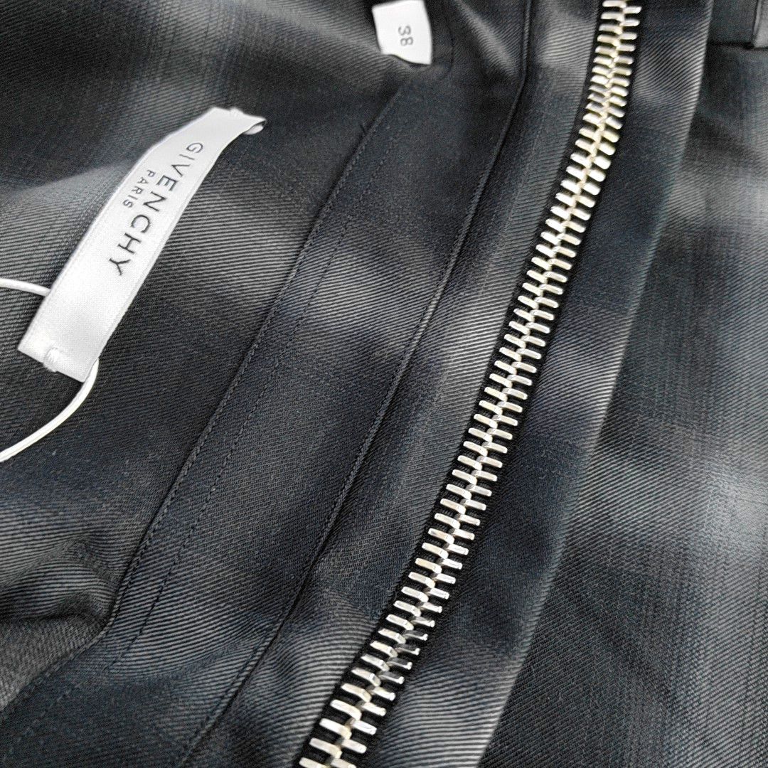 Givenchy Givenchy Plaid Zipper Detail Shirt S Size US S / EU 44-46 / 1 - 5 Thumbnail