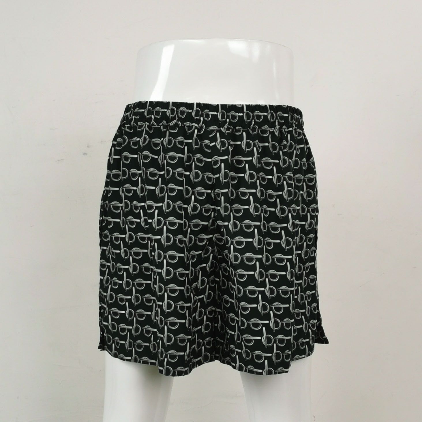 Burberry Burberry Women 28 Shorts Size 28" / US 6 / IT 42 - 2 Thumbnail