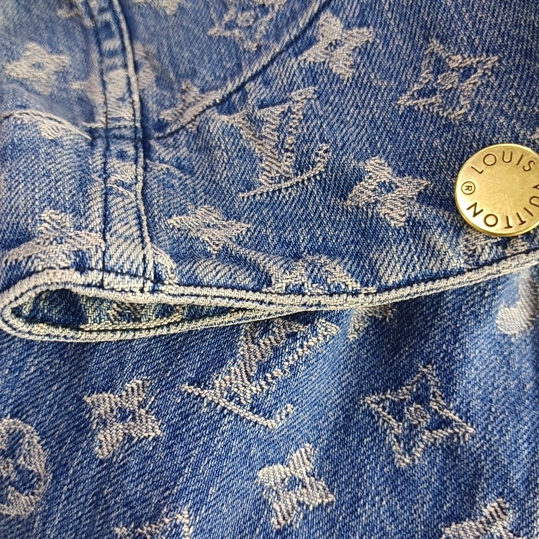 Louis Vuitton Louis Vuitton x Supreme Monogram Denim Jacket 50 Size US M / EU 48-50 / 2 - 8 Thumbnail