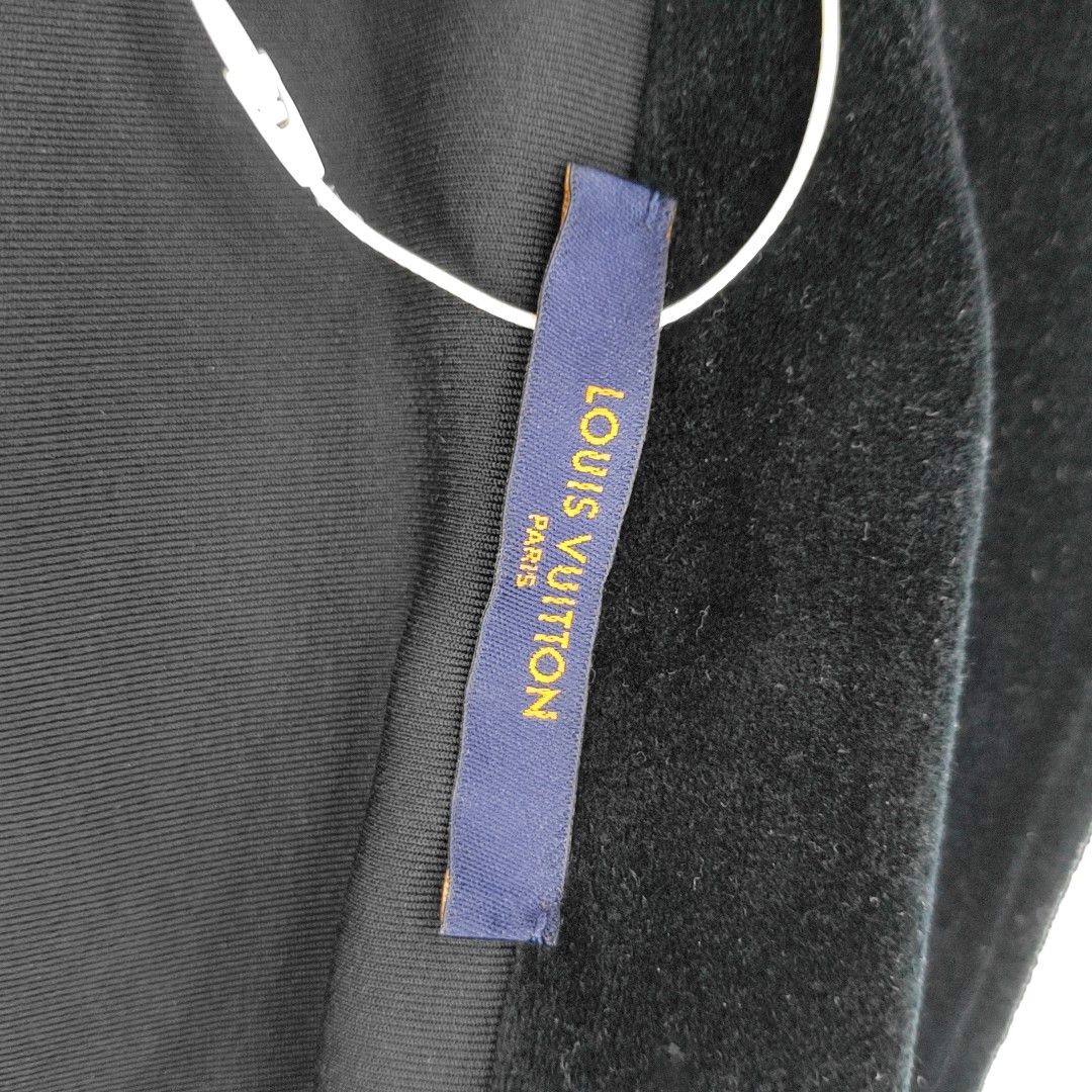 Louis Vuitton Louis Vuitton Monogram Velour Quarter-Zip M Size US M / EU 48-50 / 2 - 5 Thumbnail