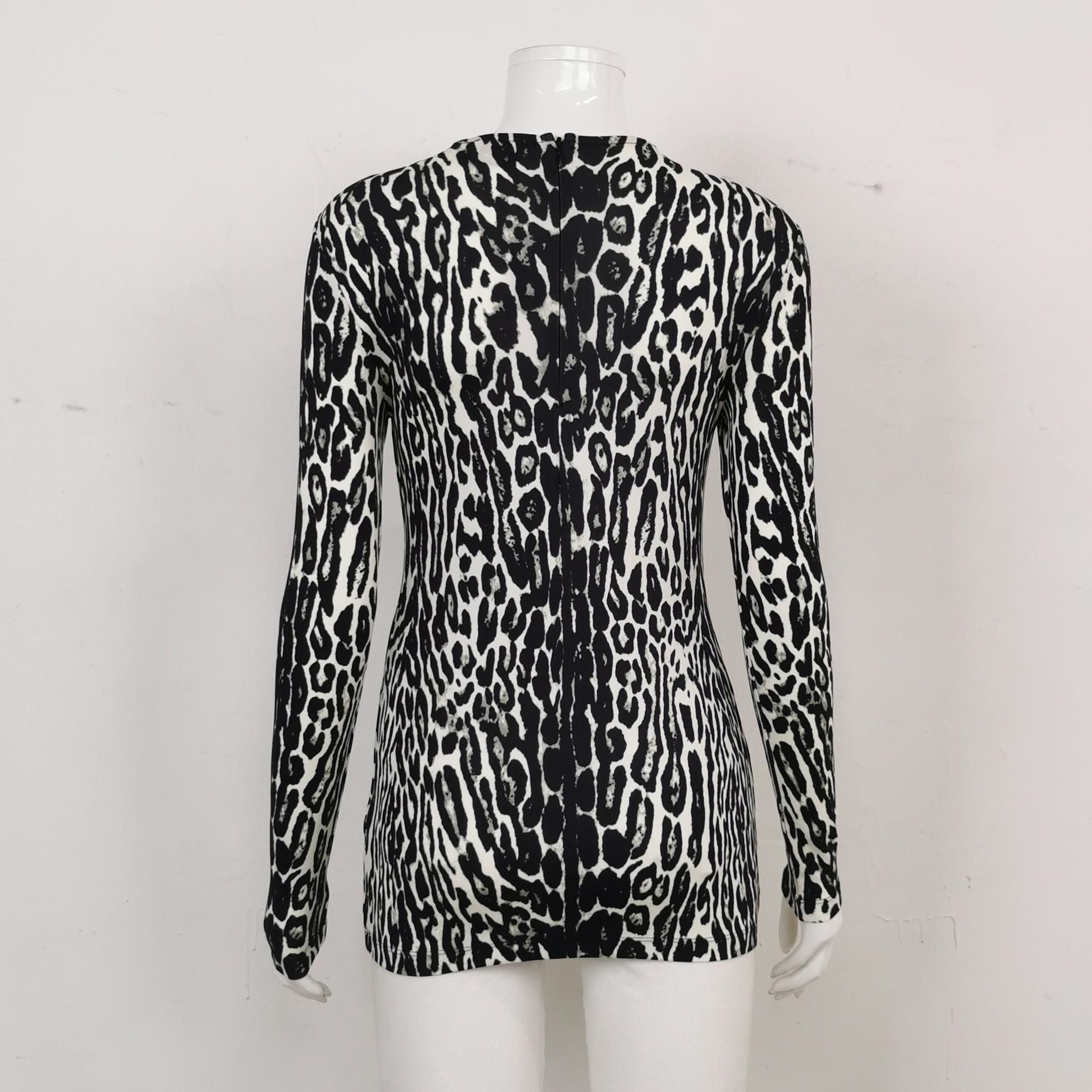 Burberry Burberry Women m Short Sleeve Shirts Size M / US 6-8 / IT 42-44 - 2 Thumbnail