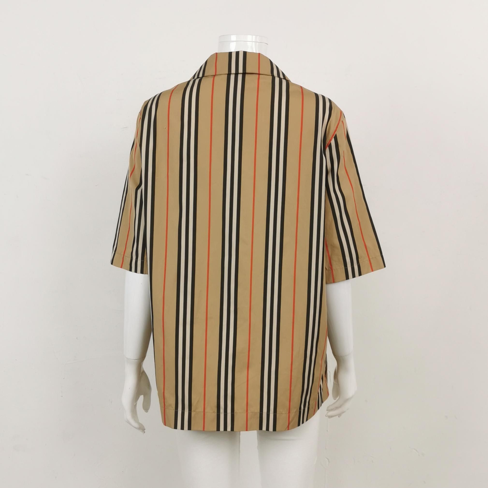 Burberry Burberry Women s Button Ups Size S / US 4 / IT 40 - 2 Thumbnail